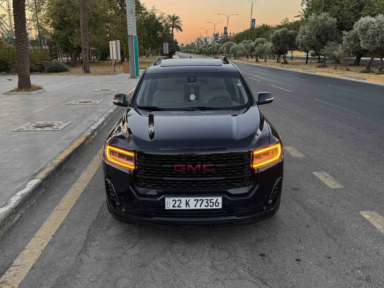 جي ام سي اكاديا فول مواصفات للأخير  2021
محرك 6 سلندر 3600 ( المرغوب )
بأسمي تحويل بأي وقت هزة وفحص جديد

بدون صبغ بدون تبديل بدون دواخل بيها مكانات بارد فقط
حادثها جدا بسيط وموضح بالصور شبر بالبنيد ومقدمة الجاملغات ومصلحات بارد وهنا بالعراق صارت بيها طخة بسيطة بين الباب والجاملغ وتصلحت بارد وبالنسبة للدواخل كفالة وحتى الراديترات ع وضعهن 

محرك گير كهربائيات 100% كلهن ع البلاد وماملعوب بيهن
والداخل بعدة بوضع الشركة جديد جدا 

٧ راكب كشنات vip منفصل - ٣ قطع تبريد 
 فتحة سلايد قطعتين  - تبريد وتدفئة كشنات امامي خلفي - كشنات جلد - خزن كشنات - تشغيل عن بعد - نقاط عمياء - رادارات امامي خلفي جانبي - سستم صوت (bose) - كشنات كهرباء - حساسات امامي خلفي - تدفئة ستيرن - تحديد مسار - اوتو ستوب - توقف ذاتي عند الاقتراب من السيارات - قفل تلقائي - مراية قلاب عند الرجوع للخلف + تعتيم ذاتي + اشاير  - سايد بريك بصمة  - ٣ وضعيات قيادة - مناخ منفصل - فول تحكمات ستيرن - اضاءة العالي اوتو - منظومة زنون بلادي  
‏‎وبقية مواصفات الفول …
ماشية 75 

سعرها 209 وبيها مجال بسيط 
وماكو ٦ سلندر وفول بهيج سعر 

‏‎السيارة جديدة جدا ومامتعوبة وجاهزة بدون نقص واي گلوب مامشتغل بالدشبول  والتفاصيل مذكورة بالكامل اي استفسار هذا رقمي
***********
