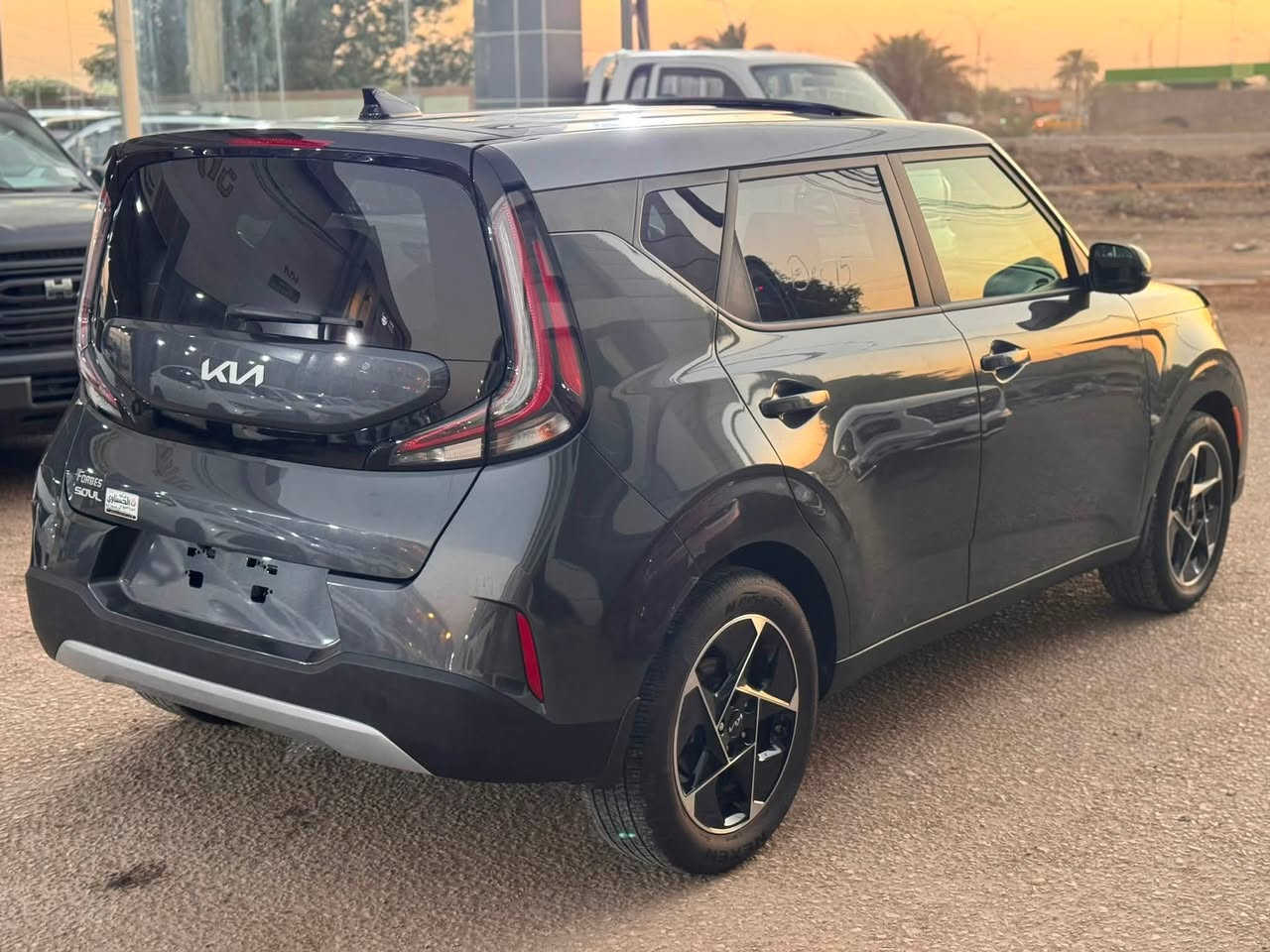 KIA SOUL 2025  EX🔥🔥🔥 🔥
الحادث والمواصفات كما موضح بالصور
⚠️⚠️البيع بالنقد فقط⚠️⚠️

شركة الحسناوي لتجارة السيارات 🚙🚙

اوقات الدوام جميع ايام الاسبوع 
من الـ10 صباحاً الى الـ8 مساءً  

للاستفسار يرجى الاتصال على الارقام الاتية ☎️:
او زيارة 📍📍موقع الشركة في بابل الحلة طريق النجف بداية شارع 80

☎️ المبيعات 

***********
 #kia #Soul
