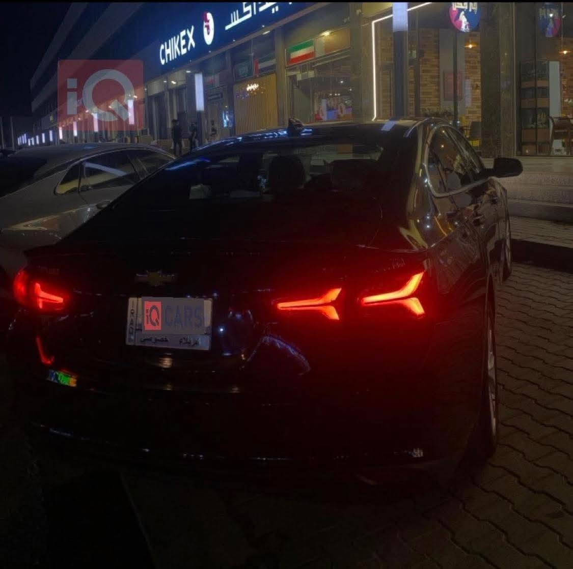 شفروليه ماليبو 2022 LT للبيع
الموديل: شفروليه ماليبو Malibu
السنة: 2022
الفئة: LT
المحرك: 1.5 لتر تيربو – 4 سلندر
القوة: 160 حصان
العزم: 184 رطل-قدم ≈ 249 نيوتن.متر
القير: CVT أوتوماتيك
الدفع: أمامي FWD
عدد المقاعد: 5
سعة خزان الوقود: 59.8 لتر تقريبًا
استهلاك الوقود: 29 مدينة / 36 طريق سريع MPG
الجنوط: ألمنيوم 17 إنش
الشاشة: 8 إنش
Apple CarPlay: موجود
Android Auto: موجود
Bluetooth: موجود
كاميرا خلفية: موجودة
مثبت سرعة: موجود
تشغيل ودخول بدون مفتاح: موجود
مقاعد خلفية قابلة للطي 60/40
تحكم بالمقود: موجود
نظام ABS وفرامل ديسك أمامية وخلفية �
Edmunds +0⃣7⃣7⃣3⃣8⃣1⃣1⃣1⃣3⃣9⃣4⃣ البصرة, العراق

نص مكتوب في الصور:
- iQ