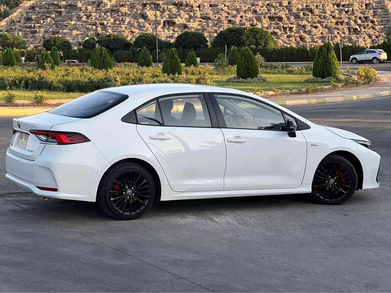 Toyata corolla 2024 hybred
فول مواسەفات 
بێ بۆیاخ سەیارەکە 
٣٢٠٠٠ ڕۆیشتوە 
نمونەیە لە جوانی
لە سلێمانیم
*********** السليمانية, العراق

