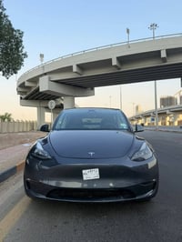 2023 تسلا موديل y دبل ماطور لونك رينج  اون لاين  بدون صبغ  ماشي 45 الف...