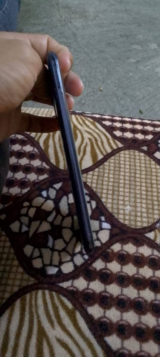 الموبايل شرط كل شيء ما بيه كل شيء شغال بيه 
شاشه مبدله اصليه شرط اسم الجهاز Redmi Note 10S
السعر 75 
***********

نص مكتوب في الصور:
- المواصفات والمعلومات التفصيلية RAM 3.0+8.0 ج.ب المعالج ثماني النواه بتردد يصل إلى 2.05 جيجاهرتز إصدار Android 13 TP1A.220624.014 إصدار MIUI MIUI Global 14.0.11 14.0.11.0(TKLMIXM) تحديث أمان نظام Android 2024-07-01 الطراز M2101K7BG إصدار النطاق الأساسي MOLY.LR13.R1.MP.V89.6.P77