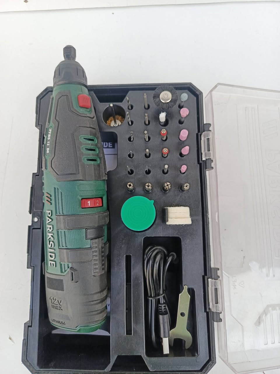 واتساب • ديكور • حديقة