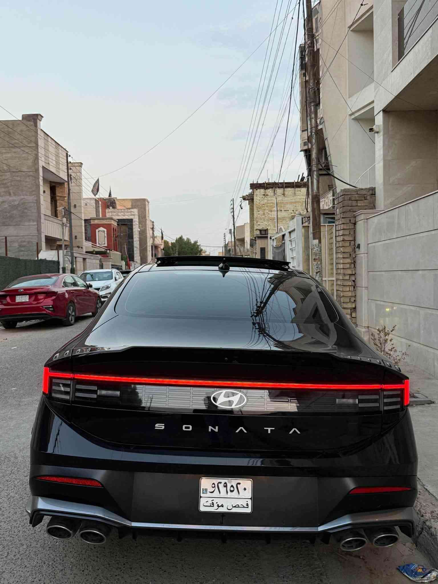 السلام عليكم
سوناتا 2025 فئة N-line  
ماشيه 8000 فقط
الحادث بنيد فقط سطحي بدون اي دواخل بدون شواصي
فول فول مواصفات  المحرك : 2500 توربو
الموصفات N Line 1/1
كشن حضن
بصمة ابواب لمس. +تشغيل عن بعد
‏‎بانوراما
‏‎كشنات كهرباء   
‏‎رادرات جوانب  +خلفي و امامي + توقف تلقائي
‏‎انارة داخلية متغيرة 10الالوان
‏‎سستم صوت BOSE الصوت 12سماعه ودمام 
‏‎هاندبريك بصمة + اوتو هولد 
‏‎شاحنة وايرليس
‏‎تبريد قطعتين 
‏‎صندوق الكتروني يفتح عند الاقتراب
 دبل اكزوز 
‏‎شفتات بل ستيرن 
‏‎نضام الترحيب عند الاقتراب داخل وخارج السيارة
ويل سبورت 19 N 

5 وضعيات صوت المكينة 

بانوراما

مكان السيارة بغداد السيدية 

السعر 203 ورقه
السعر مع الرقم 218 ورقه تستلم مني كامل بأسمك

للاستفسار ***********
