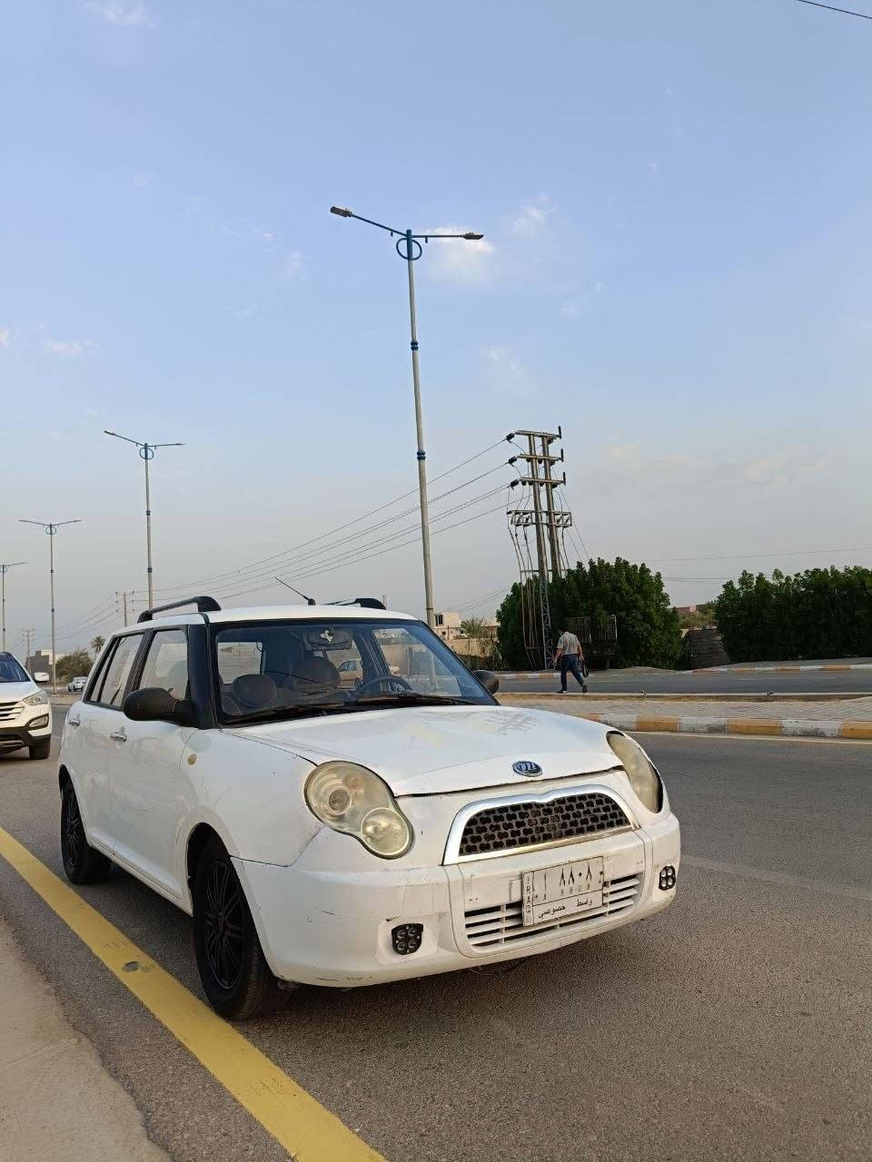 🚘 للبيع سيارة ليفان 320 بيضاء موديل 2012
🔹 الرقم مميز: 8808 خصوصي
🔹 محرك كورولا 1600 حاوية
🔹 جميع الإطارات جديدة
🔹 بطارية جديدة
🔹 شاشة عدد ٢ مع كاميرا خلفية
🔹 كهربائيات سليمة
🔹 مضاف إليها بوجكترات قوية أسفل الدعامية
🔹 تحكم مرايا جانبية
🔹 السيارة باسمي ومستعد للتحويل

النواقص:
▪️ التبريد يحتاج قايش وغاز.
▪️ الحدادية بحاجة إلى صيانة.
▪️ مرفق صورها. 
▪️ مكانها : مركز الكوت 
🔴 السعر ٢٩ ورقة قابلة للتفاوض. 
للتواصل : ***********

