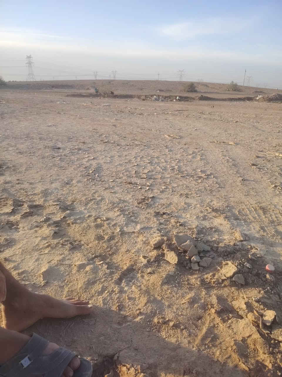 سلام عليكم كاع للبيع المساحه 125المكان وره بانزين خانه مال عكيل حي تحرير شارع الصدرين بنايهت الشارع جوه القطعه مبنيه بتلو بلوك سعر انتصل ***********
