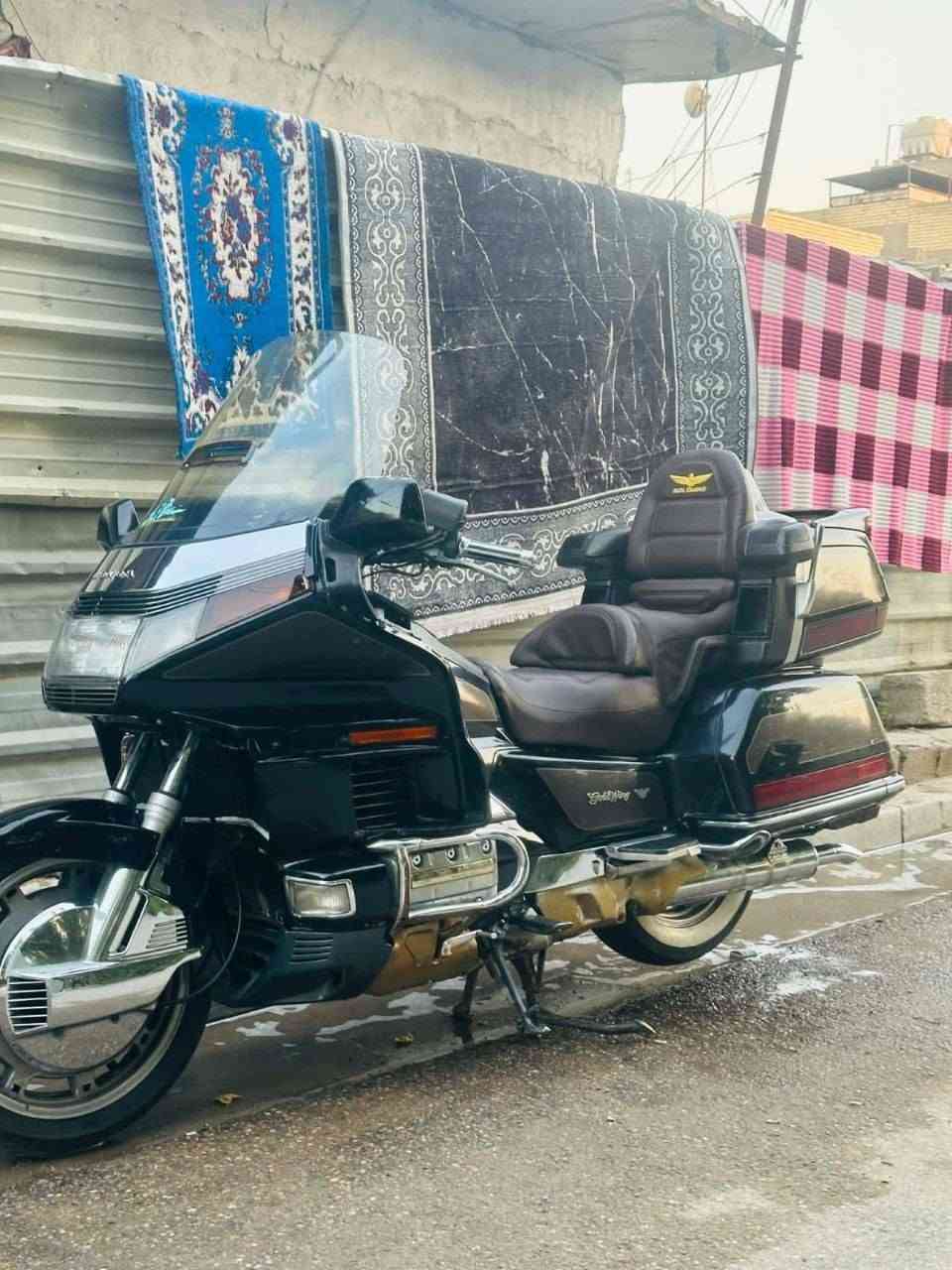 سلام عليكم شباب كولدن موديل 97درجه جديده مكينه مكفوله مكمرك كامله سعره ٢٥وبيه مجال مكاني بغداد دوره***********
