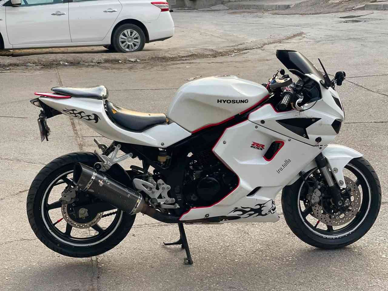Hyosung 250 GTR

بەتحی هایسۆنگ مەکینەی بە شەرت نەکراوەتەوە ٢ بستۆنە نۆزڵە ڕادێتەری ڕۆنی هەیە بیلادی  تا بڵێی مەزبوتە و بەقوەتە سلف و لایتو کارەبایی مەزبوت ئیستۆپی پێش و دوای مەزبوت دەبڵی بێعەیب 
مەکینەی پاکە سەوتی زۆر خۆشە 

سعری ٨٠٠ هەزار و مەجالێکی کەم

***********

***********

دەستخۆش ئەدمینی بەڕێز
