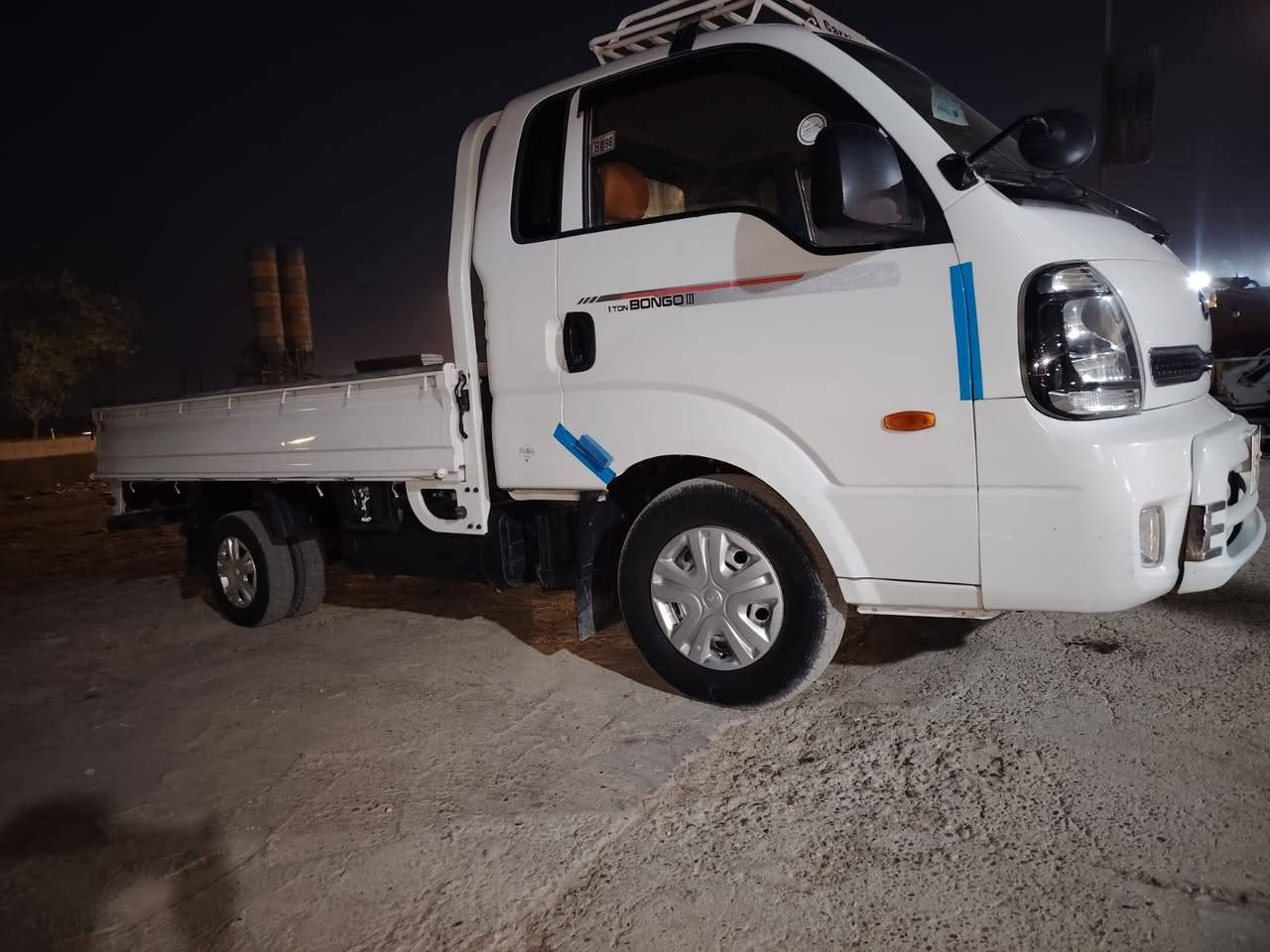 سلام عليكم مسكر موديل 19 دبلو جاف مبدل بنيد فقط لباقي مكفول مكينه تبريد حدايه كله جاهز رقم نكليزي بغداد لسعر 145وبيها مجال ***********
