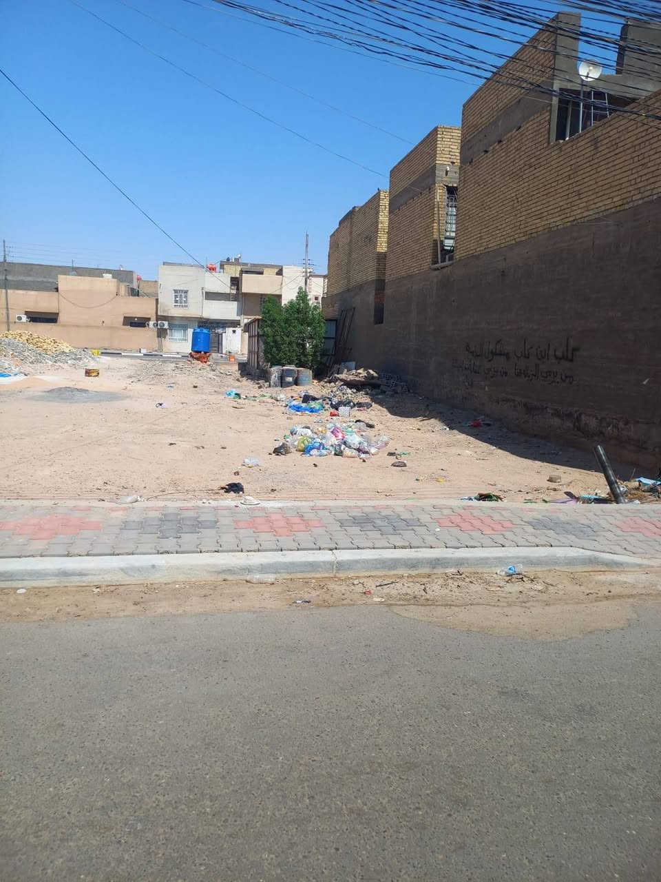 قطعه تجاري حي الإطارات
 ٢٥٠ متر طابو صرف
شارع ٤سايدات 
     ركن
السعر
٦٢٥ مليون قابل للتفاوض ا
الاستفسار ***********
