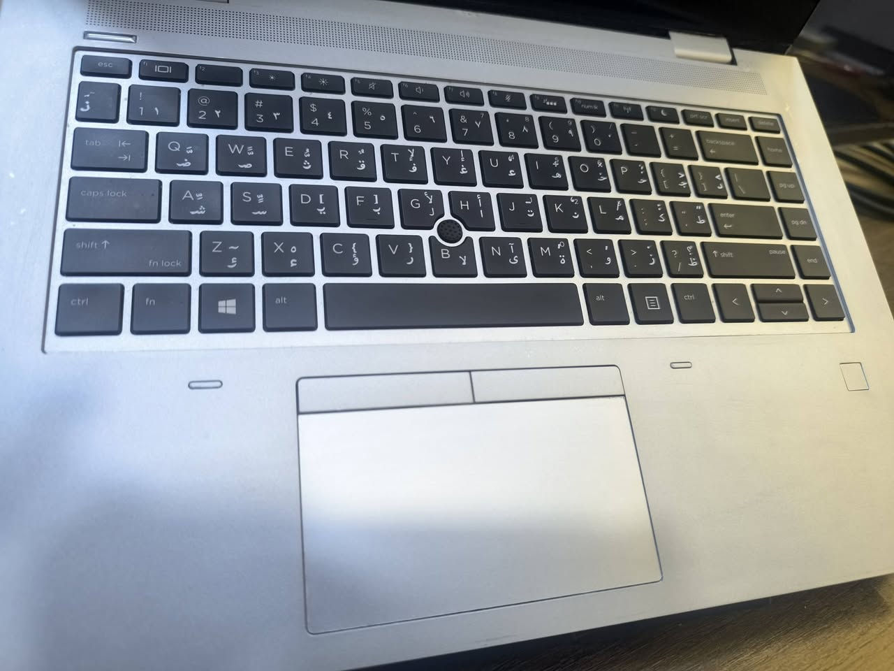 لابتوب HP PROBOOK الموديل المميز والمعروف بقوته وبمعدن النيكل وشاشة لمس  مميز جدا مواصفات ممتازة مناسب للدراسة والاعمال المكتبية والحسابية والتصفح والأمن السيبراني والبرامج الهندسية
 بسعر 280الف_عراقي 
#ويشمل السعر حقيبة وماوس والتوصيل مجانا لكافة محافظات العراق  
#ضمان حقيقي لمدة عشرة ايام 
HP PROBOOK 650 G5
Core i5-8
8 GB  DDR4 RAM قابل للتطوير 
Hard 256GB nvme قابل للتطوير 
كارت شاشة داخلي 4 كيكا 
14 screen شاشة لمس  1920x1080 FHD  
Back-light Ar-En ضوئي 
Charger dell 65w شاحن اصلي
للتواصل والحجز *********** العنوان الموصل /موصل  الجديدة بين  مجسر الجديدة ودورة عبواليسي 
#مكتب الابداع الهندسي
