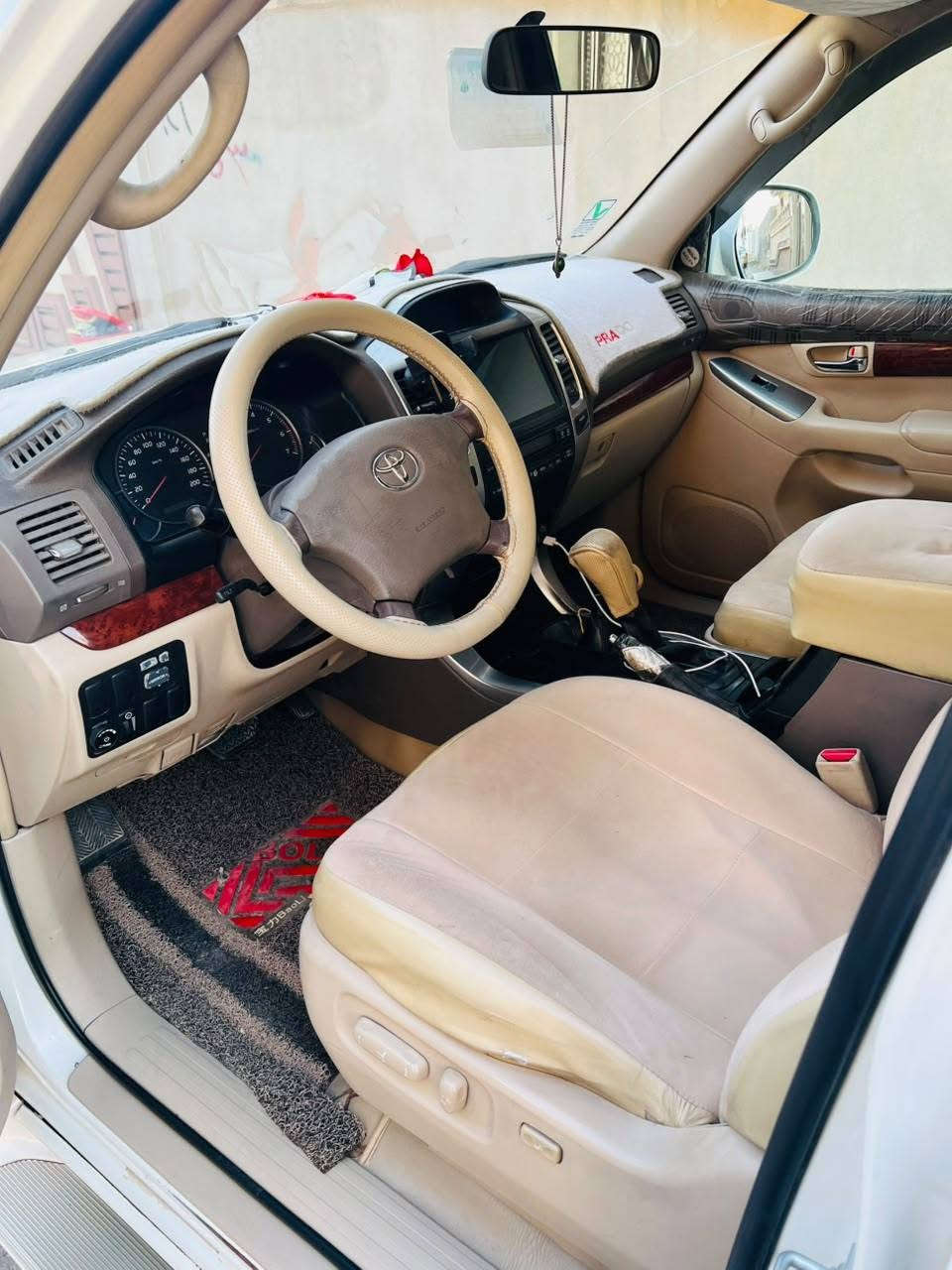 السلام عليكم
برادو للبيع موديل2005
مكينه مفتوحه وشرط مكينه وكير
بيها صبغ بنيد جماليه بدون ضرر
منظومه غاز حداديه شرط
كشنات جلد كهرب ثلاث قطع تبريد
 فتحه بالسقف سته سلندرV6
السقف نص بخ بسبب جارد
مكان سياره موصل ***********_***********
السعر135 وبي مجال
