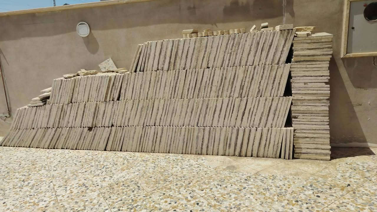 🔥 للبيع كاشي بسعر مميز – فرصة لأهل البناء والترميم في الموصل 🔥

للبيع كمية من الكاشي الموزاييك/ بحالة جيدة، مناسب جداً للأرضيات، المداخل، الأحواش، السطوح وأعمال الترميم، ويتميز بلونه ونقشته الجميلة.

📐 المواصفات:
• قياس الكاشية: 40 × 40 سم
• العدد: 355 كاشية
• المساحة: حوالي 57 متر مربع
• الكاشي غير مجلي، ويمكن تجليخه وتلميعه حسب الرغبة

💰 السعر: 11,000 دينار للمتر الواحد فقط

📌 إجمالي الكمية تقريباً: 57 م²
💵 قيمة الكمية كاملة تقريباً: 627,000 دينار

⭐ الكمية كاملة ومناسبة لمن يبحث عن كاشي مميز بسعر مناسب،

📞 للاستفسار والتواصل:
***********

📍 الموصل / حي التعليم العالي 

⚠️ البيع حسب الكمية المتوفرة واذا احتاج التكملة النقص متوف نفسو بالظبط في المعمل  .
