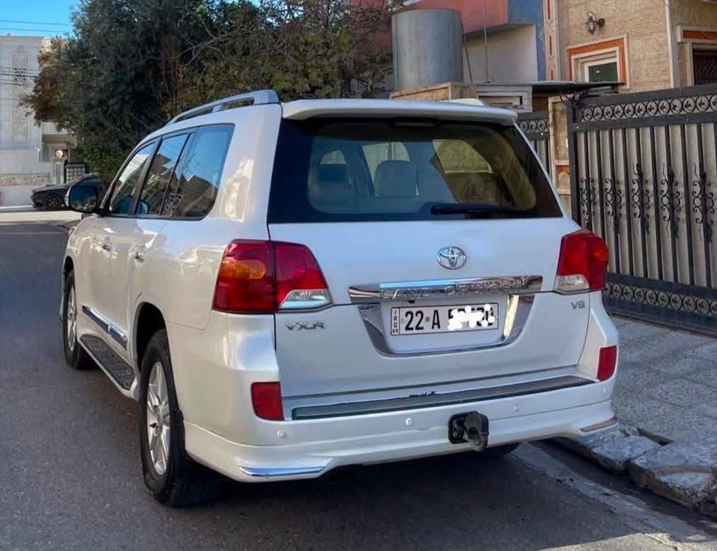 بسم الله الرحمن الرحيم
تحية طيبة للجميع .

تيوتا لاندكروز موديل ٢٠١٢ فئة VXR رقم اربيل الدولي حجم المحرك ٤٦٠٠ V8 المرغوب السنوية والرقم وهزا  مجدد لغاية ٢٠٣٠ شرط التحويل او وكالة السيارة بدون صبغ فقط به تعديل PDR في الباب خلفي شبر واحد فقط ماشية ١٩٠ كم حقيقي كشن السائق كهربائي الكير والمحرك مامفتوح ولاصوت ولا تبخير 
 
مكان السيارة / اربيل

للتواصل / *********** + واتساب أربيل, العراق
