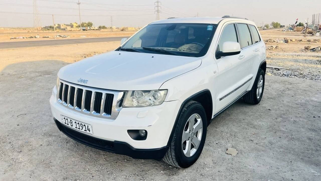 جارجر 2012 خليجي كفالة عامة ما عدا رشه بسيطة موجودة في السونار المرفق / محرك 3600 
كل شي بالسيارة نظيف وشغال وشرط الفحص واذا اختلف شي تاخذ كروتك وتتغده وتتوكل ***********
رقم بغداد بسمي سنوية جديدة 2031 وارقام أنگليزي 
مكان ذي قار قضاء الرفاعي سعر 175 وبيها مجال 
بيع او مراوس بجارجر بوليسي هيمي شرط ابيض ونظيف
