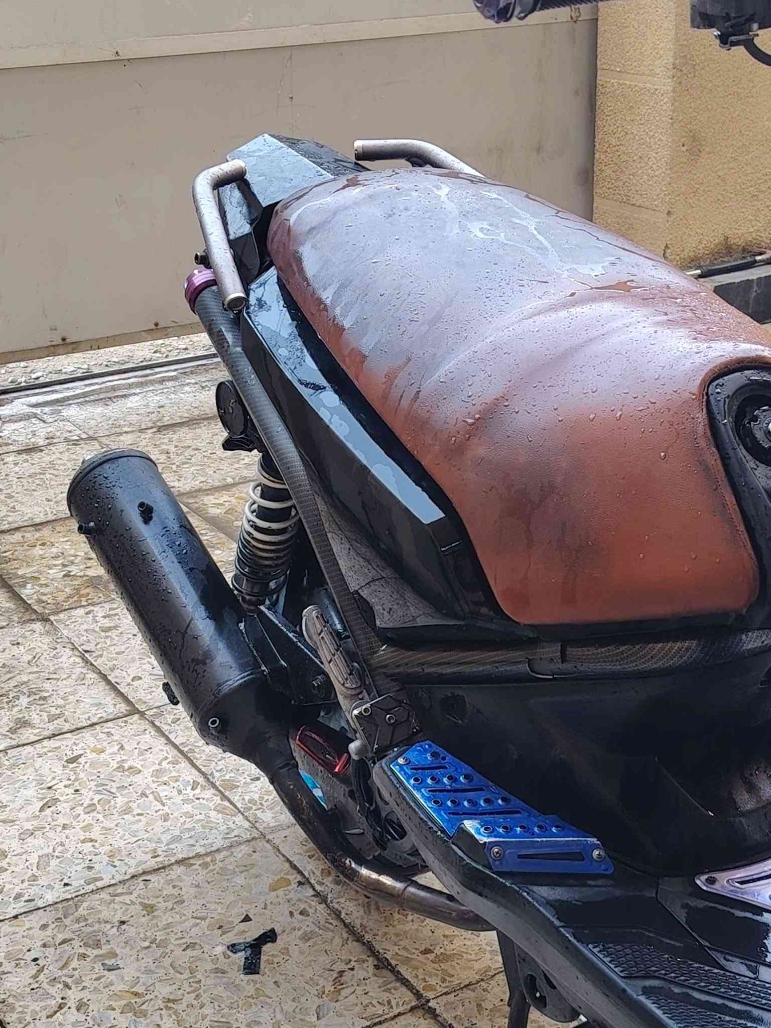 دراجه سكنز جبلي مزوعه تزويد محرك بلادي ممفتوح ناعه نقصه قفل جنطه كيج سرعه واكف دراجه تخبل اسعر 850 بغداد الحريه ***********
