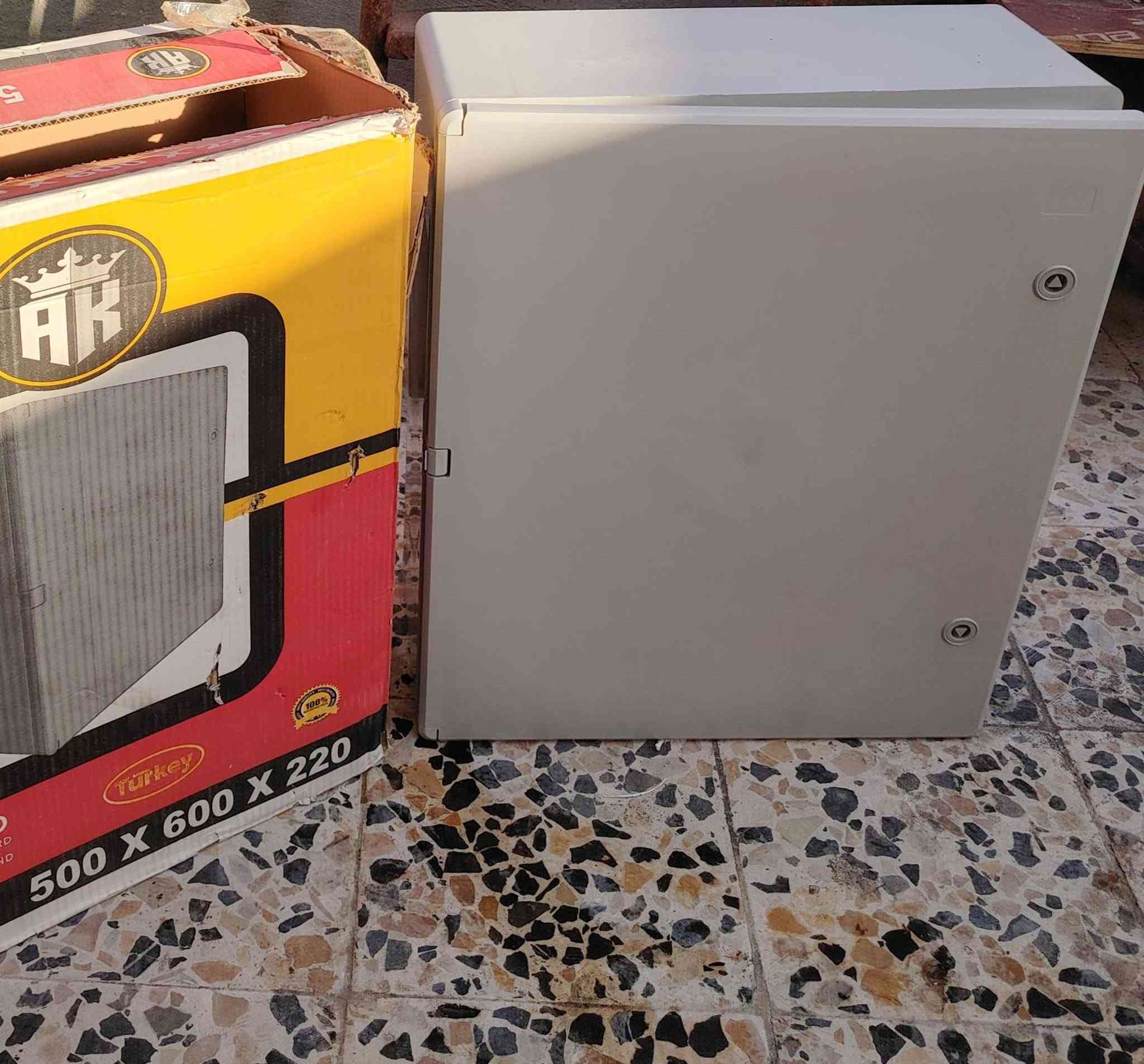 بنل بلاستك قياس 50×60 جديد غير مستخدم للبيع بسعر 20 ألف قفل 
اخذته قبل شهرين ب30 ألف بس ما احتاجيته بالبيت 
بصرة / الامن الداخلي ***********

