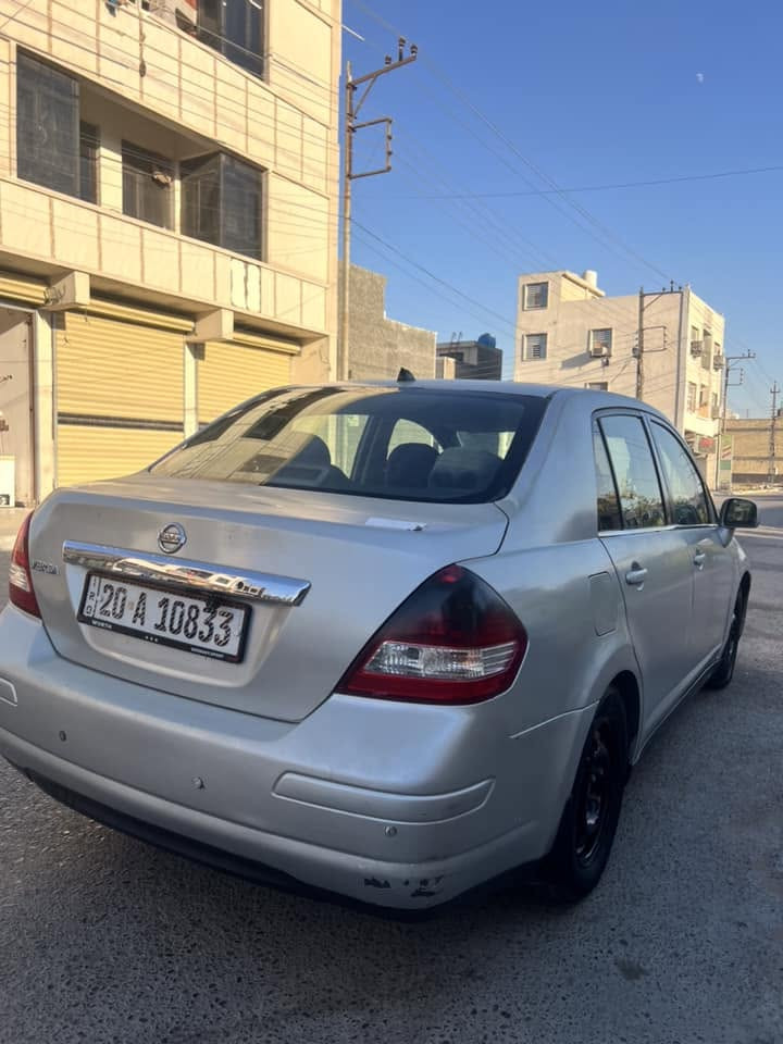 السلام عليكم لليدور نظيف 

فيرسا موديل 9 محرك 2000 كير AT مرشوشه حزام
كهربائيات بلاديه تبريد تدفئه عبوه راديتر صدر دبلات كله جديد سياره استخدام شخصي مكانه الدوره رايده ب67 وبيه مجال حك لجيه ***********
