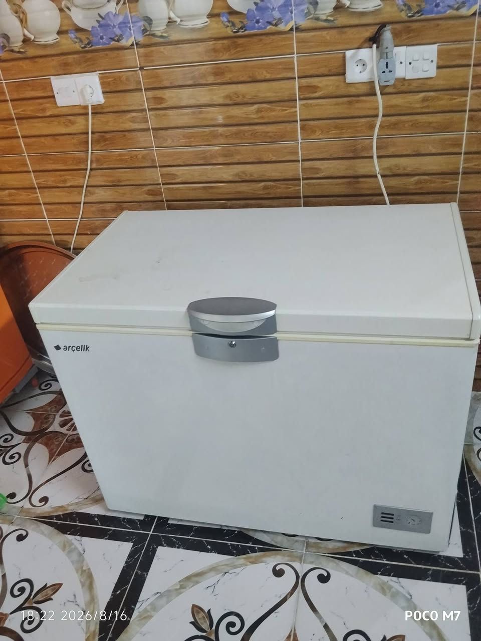 ثلاجه بلادي السعر 130 و مجمده بل شرط السعر 165وبيه  مجال الشراي يخابر ***********
