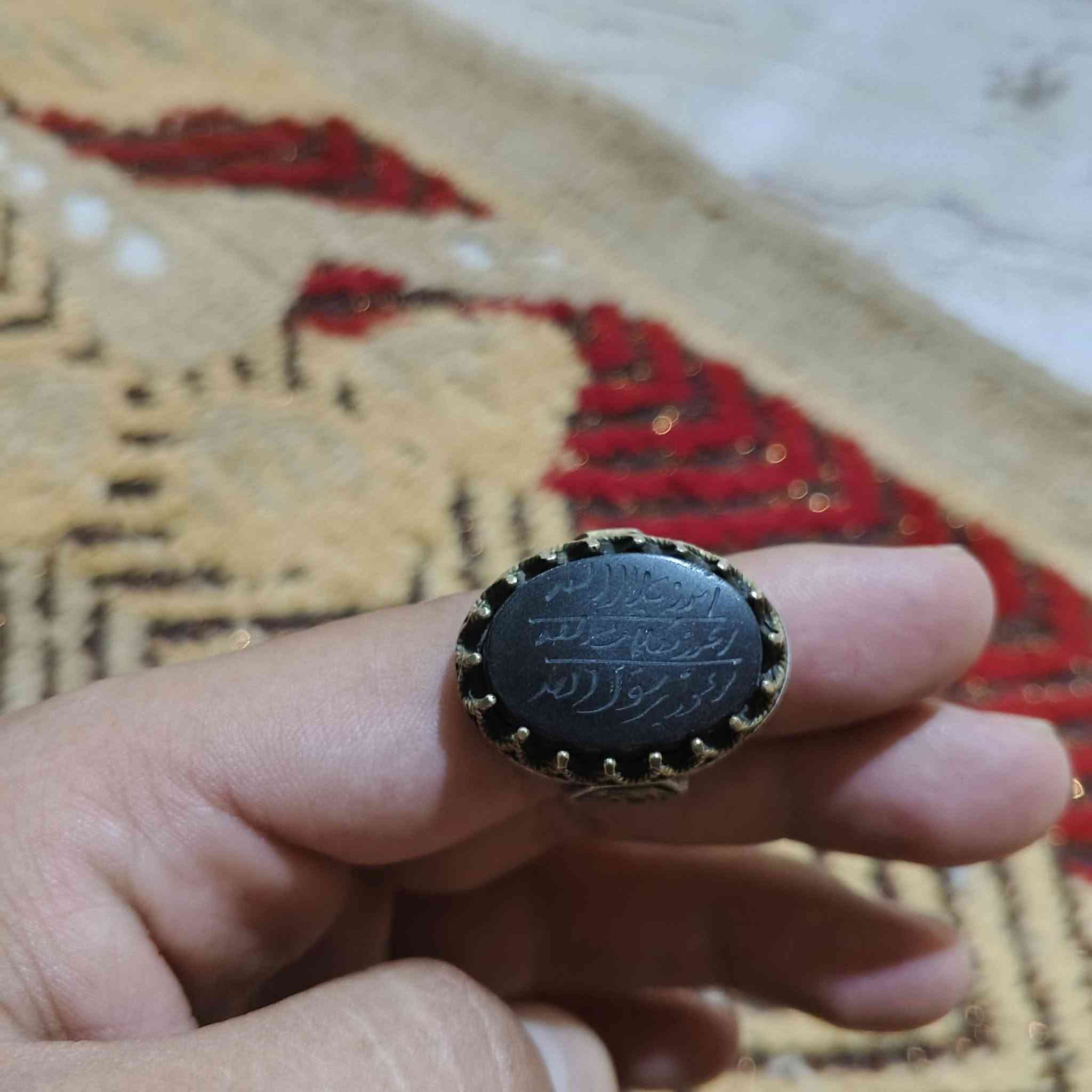 سلام عليكم خاتم للبيع صياقة يدوية وأ مخطوط بجلالات السبع ياحيدر نادي عليا مظهر لعجاب اعوذ بكلمات الله  اعوذ برسول الله اعوذ بجلال لله   (الرقم الهاتف ***********)
