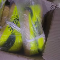 أحذية رياضية احجام   بغداد العبيدي شارع عشرين 07713664053