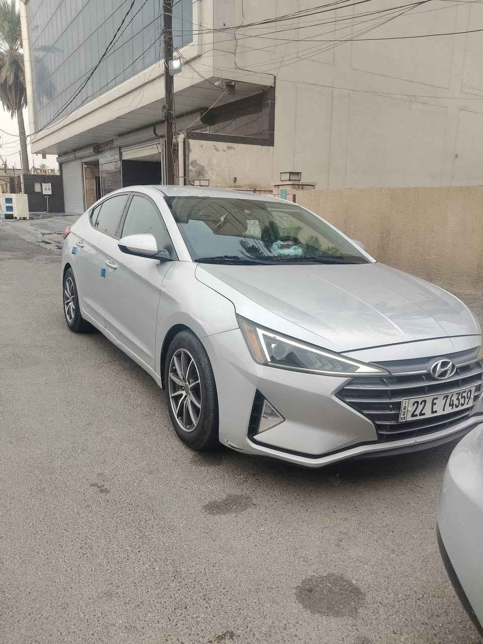 السلام عليكم النترا 2020 وارد امريكي مكينة 2000 دوش كير ATبيها 3قطع بابين تبديل وجاملق تصليح بارد للستفسار اتصل *********** واسط قضاء العزيزية أو بغداد
