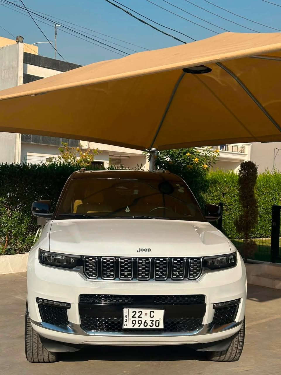 السلام عليكم جيب كراند شيروكي سومت فول فول  
موديل 2023 السياره ماشيه 35 الف كيلو متر

سعر :- 298 بها مجال

* حادث سيارة ٦ قطعه صبغ بجم كبس
رقم شاصي موجود

1C4RJKEG1P8778454👉🏻🇺🇸

المواصفات:
*نظام التعليق الهوائي (جكات)
*فتحة سقف بانوراما 
*الصندوق كهربائي بخاصية الفتح باستشعار القدم
*ويل قياس 21 انج
*داتا شو
*كاميرا رؤية ليلية
* شاشة عرض للراكب بقياس 10.1 انج
*شاشة التحكم الرئيسية لمس بنظام Uconnect 5 بقياس 10.1 انج مع نظام ملاحة
*شاشة القيادة الرقمية بقياس 10.25 انج
*رادار تفاعلي مع خاصية التوقف والانطلاق
*نقطة عمياء
*تحذير الخروج عن المسار
*نظام المحافظة على البقاء فى المسار
*نظام التعرف على اشارات المرور
*خاصية المساعدة على التوجية فى التقاطعات لتفادى الحوادث
*حساسات امامية وخلفية
*كاميرات 360 للرؤية المحيطية
*المرآة الداخلية مزودة بشاشة لعرض الكاميرا الخلفية
*مانع تصادم امامي وخلفي
*نظام القيادة شبه الذاتية
*مقصورة الركاب من الجلد الفاخر
*المقاعد الأمامية تدليك (مساج) 
*المقاعد الامامية والخلفية مبردة ومدفئة
*المقاعد الأمامية كهربائية وذاكرة
*ستائر لنوافذ للصف الثاني 
* انارة محيطية متعددة الالوان
*ابل كار بلاى و اندرويد اوتو لاسلكي
* نظام صوتي فاخر 19 سماعات من ماكنتوش
* نظام اوامر وتحكم صوتي
*دخول ذكي (بصمة) للابواب الاربعة والصندوق
*نظام التشغيل عن بُعد
*مصابيح أمامية أوتوماتيكية مع مصابيح نهارية وكشافات ضباب LED 
*نظام التحكم التلقائي في الضوء العالى
*دواسات جانبية
*مرايا خارجية قابلة للطي كهربائيًا مدفئة
*ماسحات زجاج أمامي حساسة للمطر
*شاحن هاتف لاسلكي
*انماط قيادة متعددة 
*وسائد هوائية أمامية وجانبية وخلفية.

للاتصال *********** واتس اب
