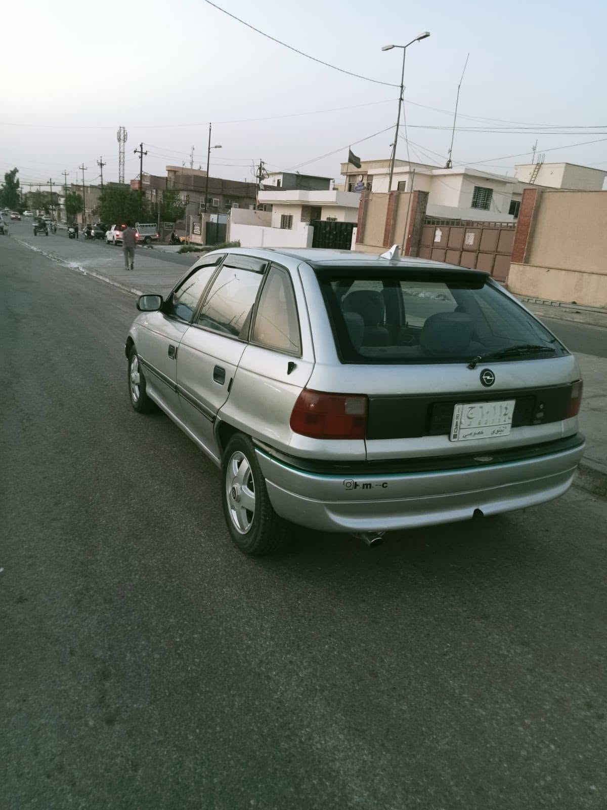 سلام عليكم 
سياره استرا موديل 92 حجم 16 قفل مركزي صبغ جماليه بدون معجون مابيها اي ضرر عنوان موصل حي صدام شرط تحويل وكاله  ممنوع خاص او وتساب
رقم نينوئ الماني
رقم الموبايل 
كورك ***********
اسيا ***********
