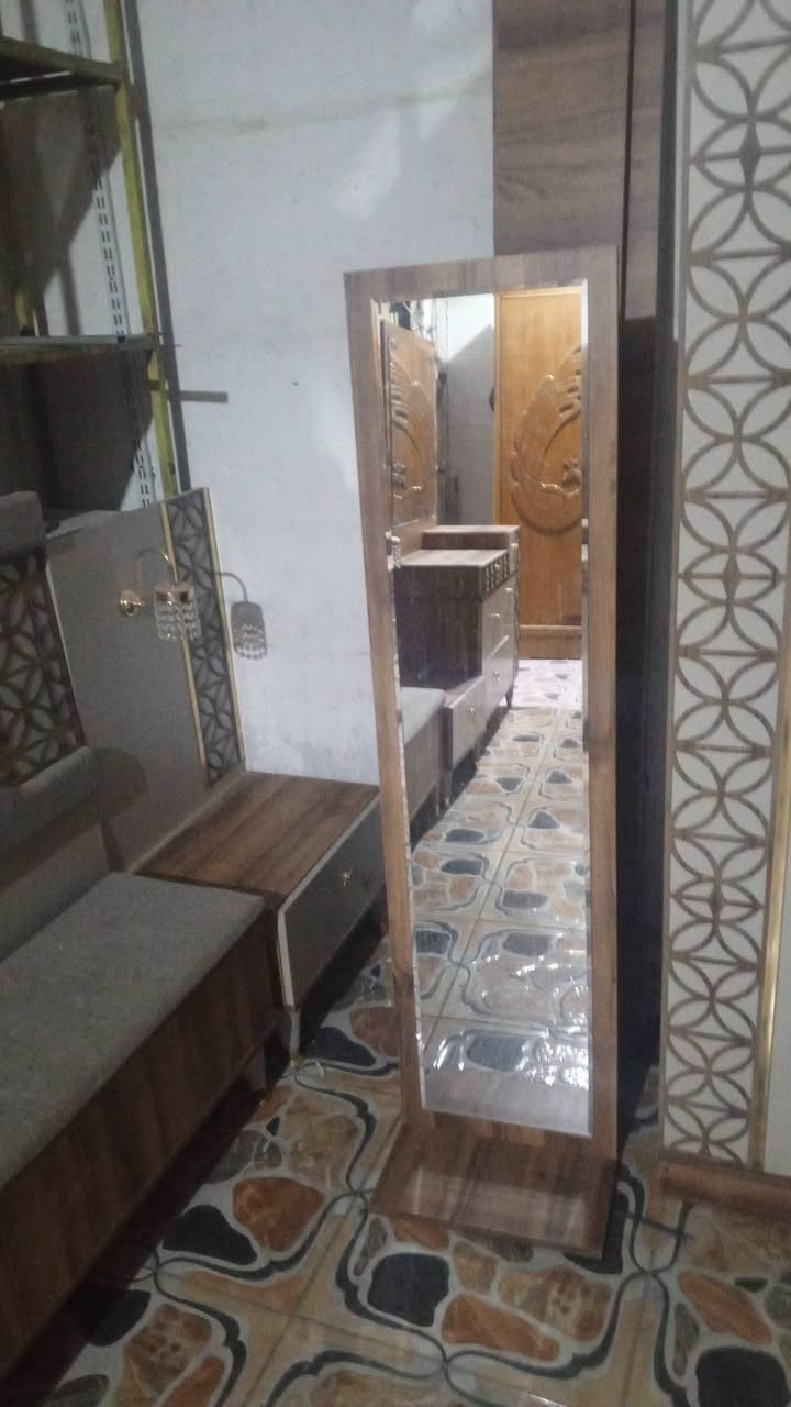 يا الله  غرفه تركيه 9 قطع للبيع النضافه 100 ستخدام قليل السعر 800 وبيه مجال قليل العنوان الماجديه سيد جميل نهايت الربع سايدات *********** نشتري جميع انواع الغرف شعدك دز خاص او واتساب
