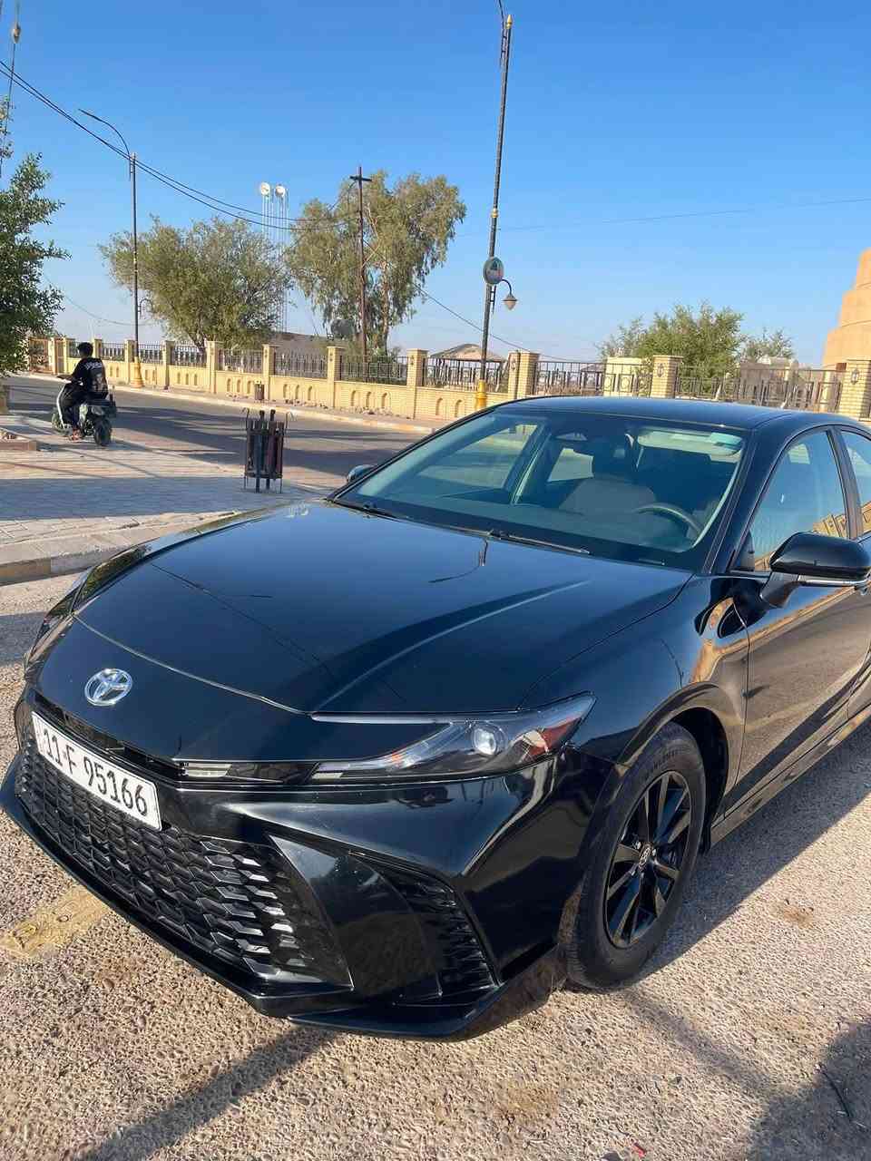 االسلام عليكم
كامري هايبرد

2025 دخول جديد 

مكينه2.500 بانزين و هايبرد HEV  رقم بغداد 

فئة ال Le ماشيه12 الف ميل 

حساسات

تحكم ستيرن جهتين

رادار امامي

رادار جانبي

قياده ذاتيه

كروز سرعه

مانع انزلاق

مانع تصادم

حساسات ضغط الاطارات

بك لايت لد   LED

لايت زنون امامي بلادي LED

ويل 18

محدد مسار

تصحيح مسار

حساسات ستيرن التنبيه  

مودEV

اوتو هولد

 بصمه

3أنظمة قياده ECO / Normal / Sport 

قطعتين تبريد

سايد بريك بصمه

نضامGBS + خرائط

اوامر صوتيه وتسجيل صوتي

كامره خلفيه

منافذ تايب سي 

شحن لاسلكي 

وبعد بيها مواصفات معروفه

تحويل ثاني يوم 

190مجالها شي بسيط

مكانها بغداد

‏  التواصل عبر الاتصال فقط ووتساب ***********

ضرر فقط بنيد ضربتها كلش خفيفه وحلوه وكفاله لاشاصي ولا لغد بيها
