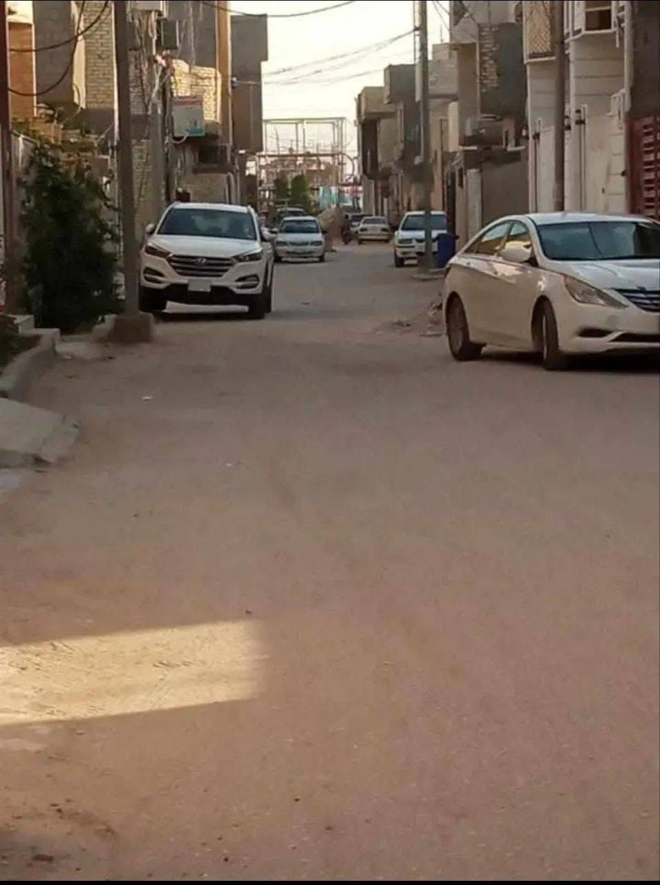 كربلاء المقدسة 
بيت حديث بمساحة100 م طابقين على شارعين سند 25  يحتوي على  ثلاثة غرفه وصاله ومطبخ ومجاميع صحيه عدد3 يصلح حسينية للزوار
العنوان كربلاء الهنيديه خلف مدينة ألعاب ضوء القمر قرب مستشفى ابو مهدي المهندس 
السعر 170 وبي مجال 
 للاستفسار ***********
