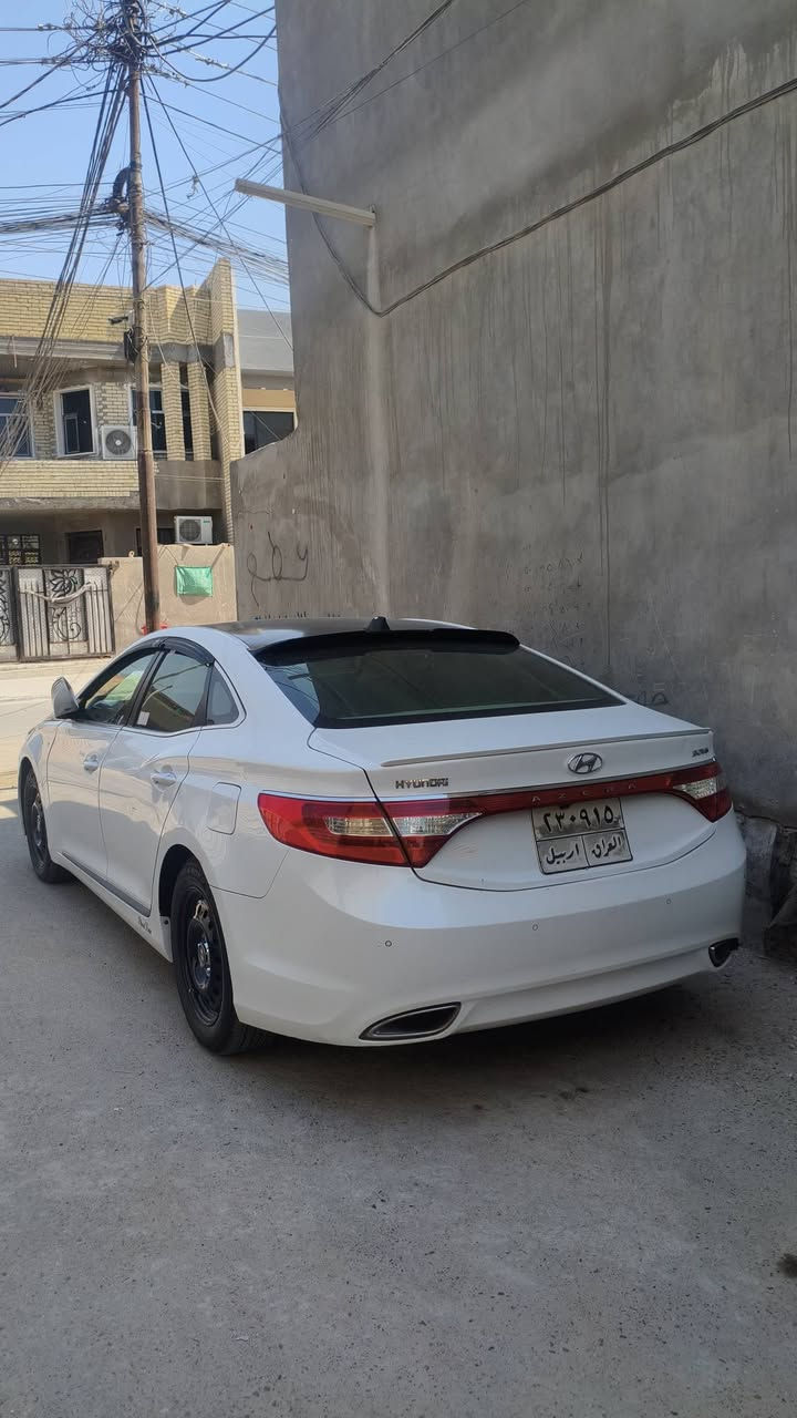 السلام عليكم من رخصت الكروب 
ازيرا 2012 خليجي محرك V6/3.0 رقم اربيل بسم الكردي تريد تحويل تريد وكاله السياره بيه جاملغ خلفي وباب صبغ وخشم الجاملغ الامامي صبغ فقط تبريد ثلج🥶 تخم ويل وتاير جديد باتري جديد السياره كامله مكلمه ربع مانقصه  
(السعر 110$) وبيه مجال مكاني بغداد ( 0771303800)
(***********) للستفسار
