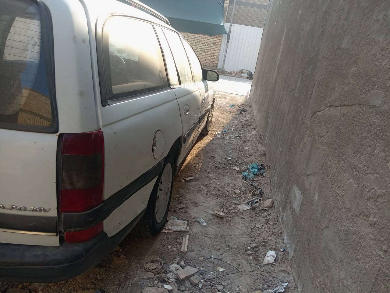 السلام عليكم للبيع اوبل اوميكا بزون استيشن موديل ١٩٩٦ رقم بغداد انكليزي سياره بلادي شواصي لوك تخم تاير جديد اكسل صدر نضيف جدآ مكينه وكير اوتوماتيك محرك برنس لا صرف لا تبخير وكير كهربائيات كله شغاله السعر ٢٦ ورقه بيع سريع شرط التحويل مكاني بغداد *********** بيع فقط
