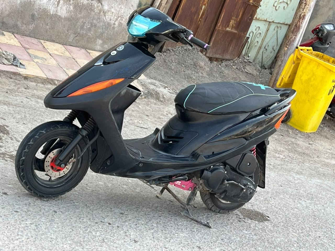 سلام عليكم شباب ماكس عدله للبيع الدراجة بلايه مبدل بيه فقط ولفات مكينته ناعمه خير من الله دبلات شغاله تايرات نضاف نكرت سلف وعندي كهربائيات شغاله السعر 550 وليه مجال مكاني البصره قضاء المدينة الاتصال عله الرقم التالي ‏‪***********‬‏
