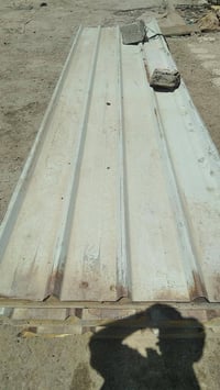 ٥ سندويجات • ٤ امتار