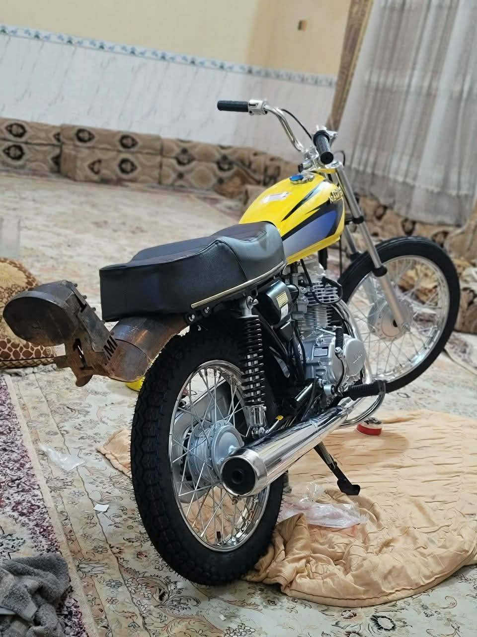 سلام عليكم للبيع نامه شلامجه اصلي توني ذبيت دهن السحك شاصي شلامجه 17 ولباقي كل 26 اصلي سعر مليون وبيه مجال قليل لموشراي لا تعبني رحمه لوالديك اتصل ***********
