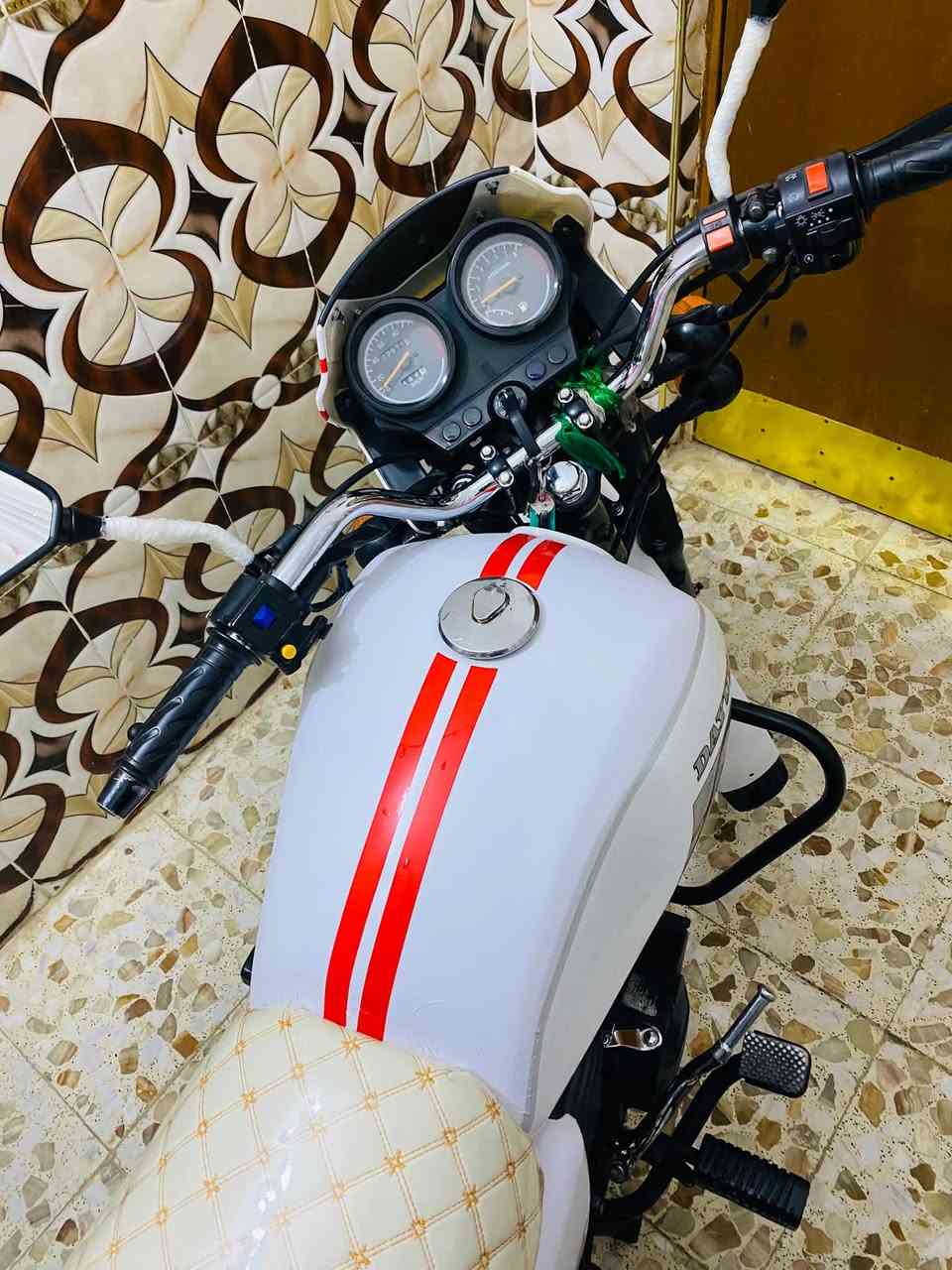السلام عليكم دايوان دبل عالي موديل 22الدراجه جديده شكد ما تصور
اوراق اصوليه السعر واحد و400
اترجاك ما عجبك المنشور اعبر عجبك تدلل 
***********
***********
