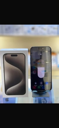 ايفون ١٥ برو ماكس • ٢٥٦ • بطارية ٩٥