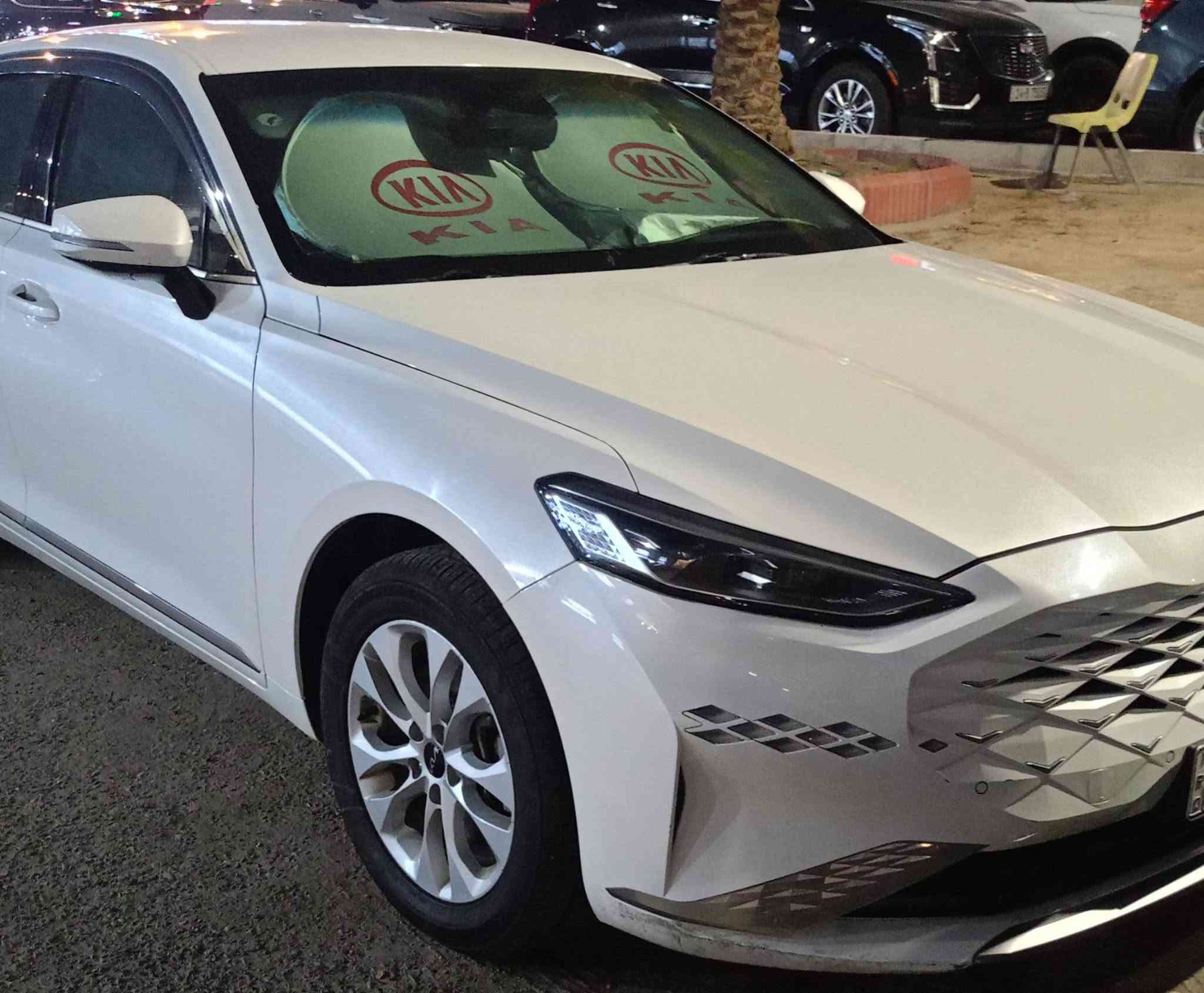 ككيا8 موديل 24 غاز اصل رقم بغداد حره *********** سعر 200البصره
