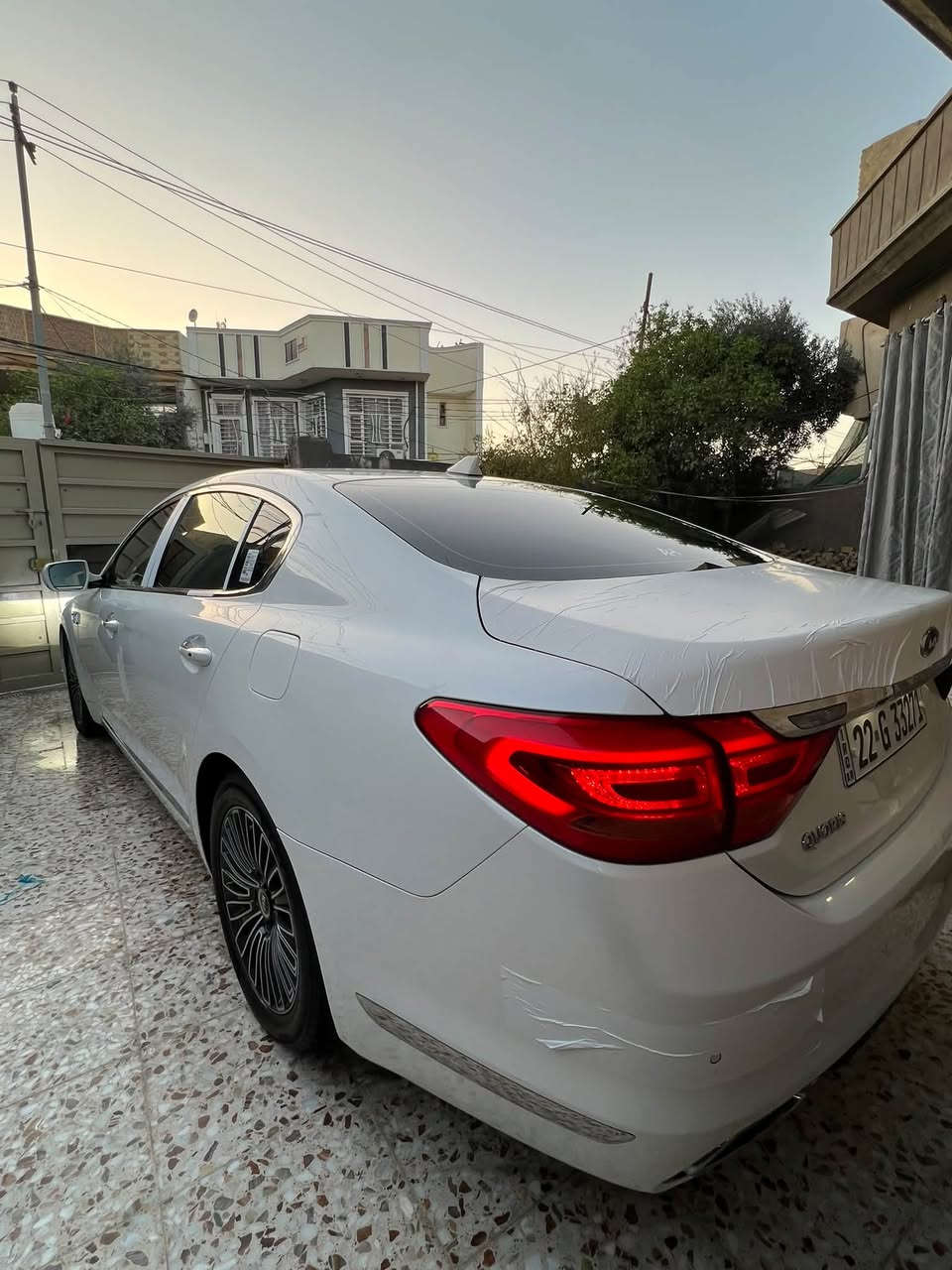 كيا كوريس2013 خليجي فئه اولى

محرك 3800 V6

گير 8 نمر كوبرا

جكات السياره شغاله ١٠٠%

اللون ابيض صدفي 

كل الابواب شفط 

الجنطه شفط

بصمه اربع ابواب

سويجات ثنين بلادي

ستيرن كهرباء متحرك

ذاكره خزن كشن السائق والستيرن

دبل جام لعزل الصوت والحراره

رادار كل الجهات مع تحذير المنطقه العمياء 

لايتات لد ١٦ عدسه زنون ومتحرك 

زراك لايت

اكياس هواء كهرباء للراحه في كشن السائق والكشنات الخلفيه

بروجكترات لد 

كشنات جلد (النابا) افخم انواع الجلود لون بيجي

جكات تصعد وتنزل السياره

مري شفط وقلاب عالبگ لرؤيه اوضح

مرايات تعتيم للاضاءة العاليه وهيتر 

قماره شامواه فاخر 

كامرات عدد ٤ رؤيه محيطيه 360 درجه والخلفيه دواره مع الستيرن

حساسات امامي خلفي

فتحه سقف

كشنات جلد تدفئه وتبريد امامي خلفي

كشنات كهرباء امامي خلفي

شاشات عدد 3

تحكم ماوس امامي خلفي

الكشنات الخلفيه VIP 

تبريد 3 قطع

حساس مناخ اوتو يتحكم بفتح وغلق الهواء الخارجي حسب نقاوه الجو 

بردات عدد 5 بلاد

ايرباكات عدد 9

سماعات شركه لكسكون 14 سماعه

دمام عدد ٢ امامي خلفي

تحديد مسار

شاشه عرض معلومات عالجامه الاماميه 

العينه شاشه وامكانيه تغيير شكل العدادات حسب الرغبه

هاند بريك بصمه كهرباء

نضام اوتو هولد

انضمه قياده عدد 4 عادي وايكو وسبورت وثلج

نضام مانع انزلاق ABS

نضام تراكشن كونترول 

نضام حزام امان كهربائي

مثبت سرعه ورادار تفاعلى 

السياره مكفوله ماعدا 4اصابع صبغ بخشم لبنيد بدون معجون  

رقم اربيل دولي هزه وسنويه جديد باسمي 

ماشيه 188

كير مكينه تبريد حداديه كله بشرط جديد 

سعر السياره 175وبيها مجال حك الجيه 

ملاحضه تشوف سياره متناسبك وغاليه اعبرها تلكه الاحسن انشاء الله 

لاستفسار خاص او  واتس ***********

الاتصال ***********
