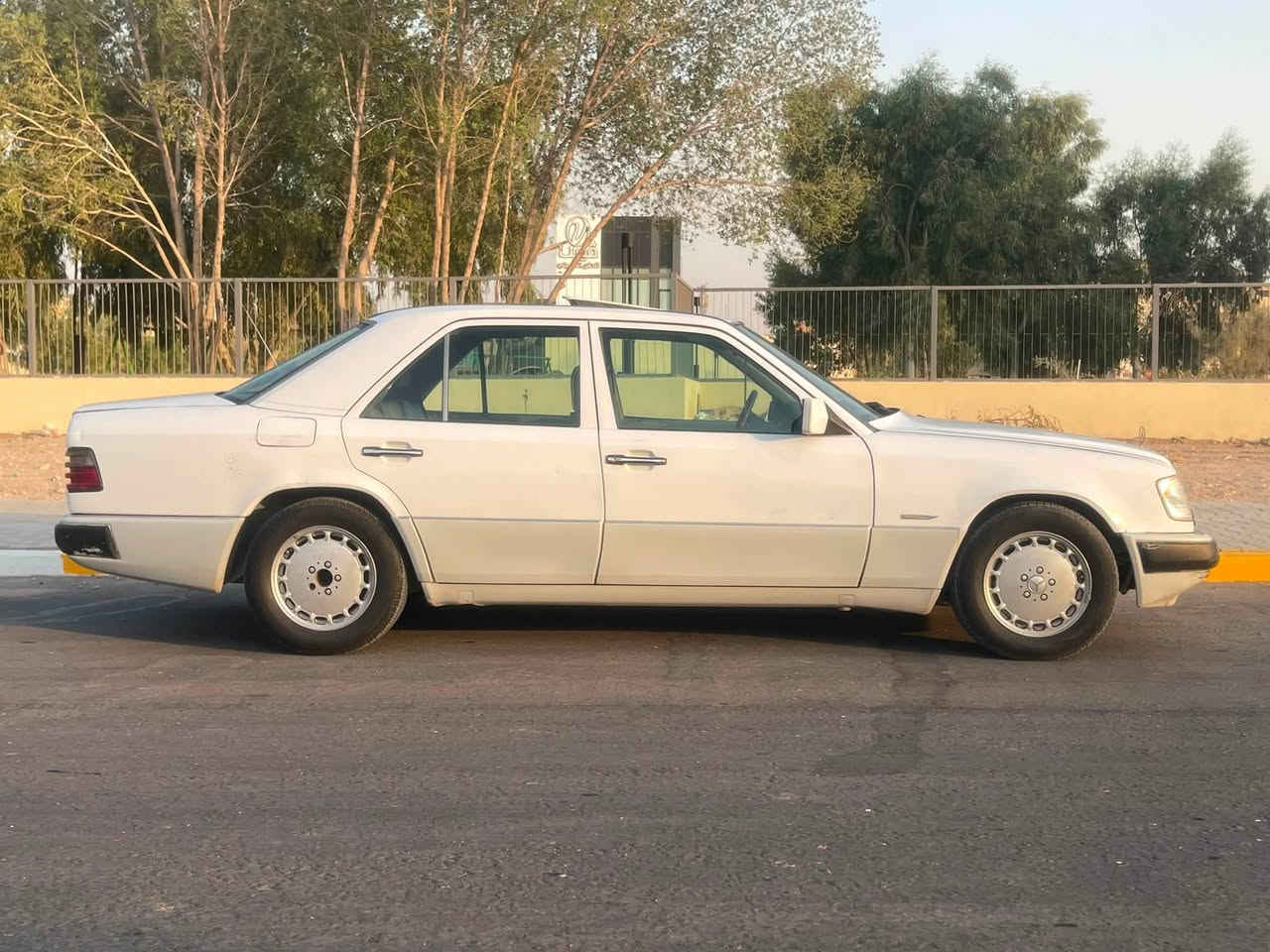 رقم اربيل هزة جديده ستوني مسويها تحويل مباشر
محرك vvt3000 فيشتين على الشرط بحالة الجديد 
غرفة جديده كشنات جلد وتغليف ارضية 
كهربائيات كلها شغاله ضفيره اصل بدون جوينات 
تبريد وكير بالشرط 
سلايت روف وبرده خلفية بلاد 
Abs بحالة الوكالة 
تخم تاير جديد حداديه جديده 
ادامة منضومة بانزين جديده 
سستم صوت متكامل 
جام كهرباء مرايات كهرباء كله شغال اصل 
منضومة زنون اصفر وابيض 
السعر 67 وبيها مجال قليل 
مكان السيارة النجف الاشرف 
***********
