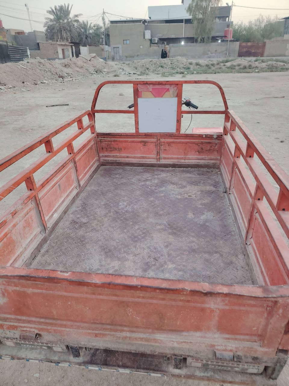 السلام عليكم ستوته فرس للبيع أدوات شاصي مكفول وبدي مكفول وكهربائيات شغاله محرك ام تي آر  محرك مجفت مره وحده صارله يومين سعر ٩٠٠ وبيها مجال للشراي عنواني بصره أبو الخصيب /رقم ***********
