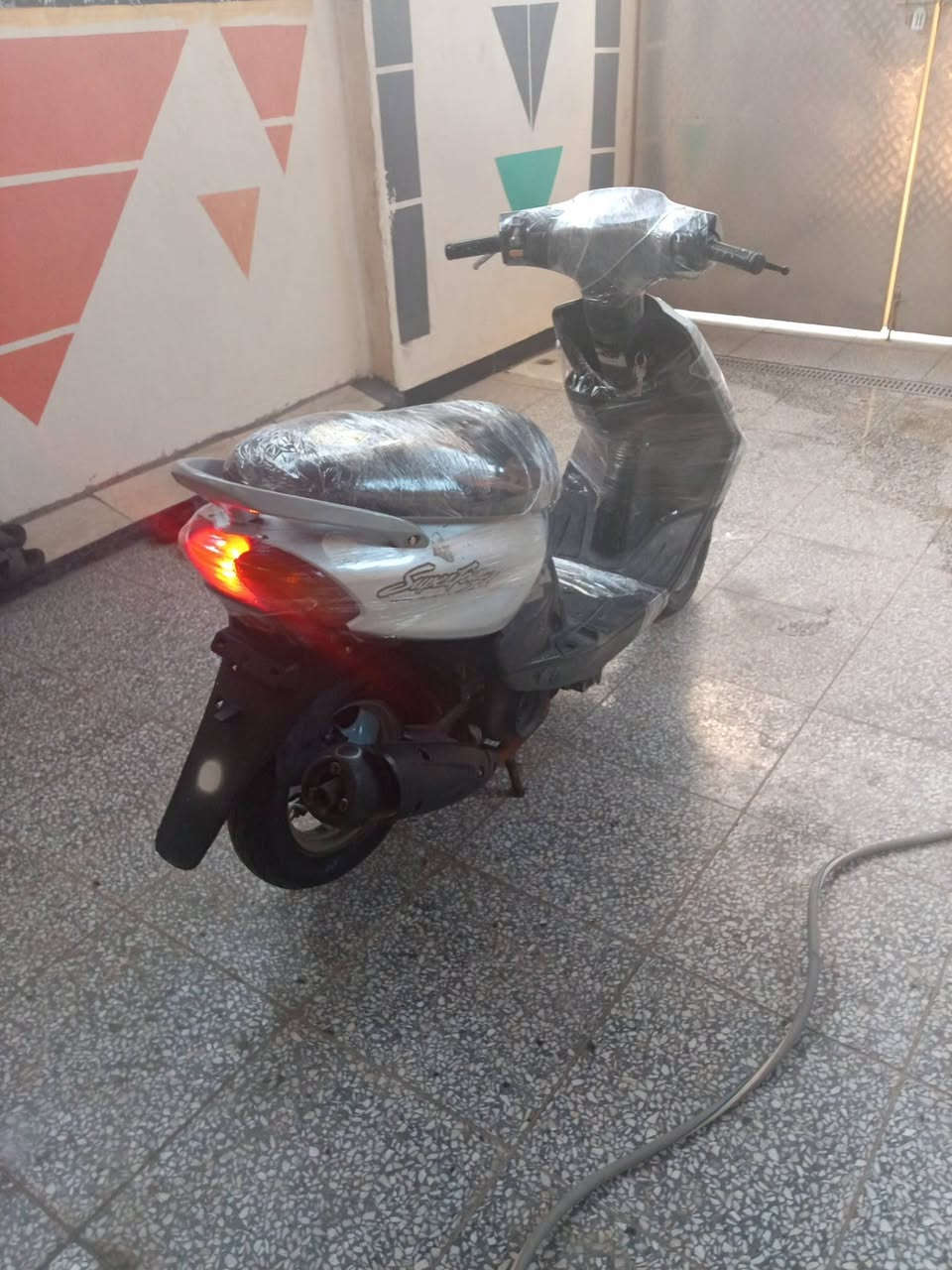 ماكس ياباني نضيفه ختم واحد وي المكينه بلاديه 🛵
نكره سلف هندر كهربائيات كلها شغال ابلاديه 🎉

جيب فيتر وفحص مابيها نقص اوراقها كامله 

شلعه ومعدل قوية هاون 🎉 تايرات جدد دهن جديد 

عنوان بغداد كفائات العبيدي *********** 📞
