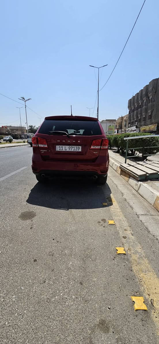 جورني ٢٠١٨ ٧ راكب فئة جي تي رياضي اللون أحمر ٦ سلندر فول مواصفات عدة الفتحه حساس خلفي تبريد ٣ قطع ٧ راكب حادثهه بنيد جاملغ أمامي وبيبان مفتوح وراجع نفسة  
السعر ١٢٠ وبيه مجال
مكان السياره السماوة
استفسار ***********
