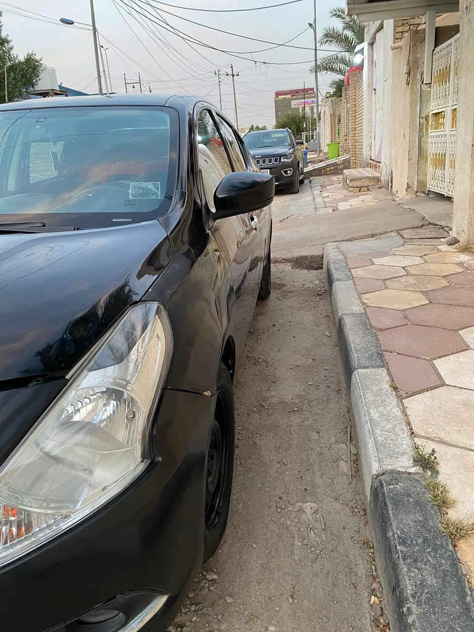 نيسان فيرسا للبيع موديل 19 وارد أمريكي مكانها بصره حالين السعر 68 وبيها مجال 
***********
