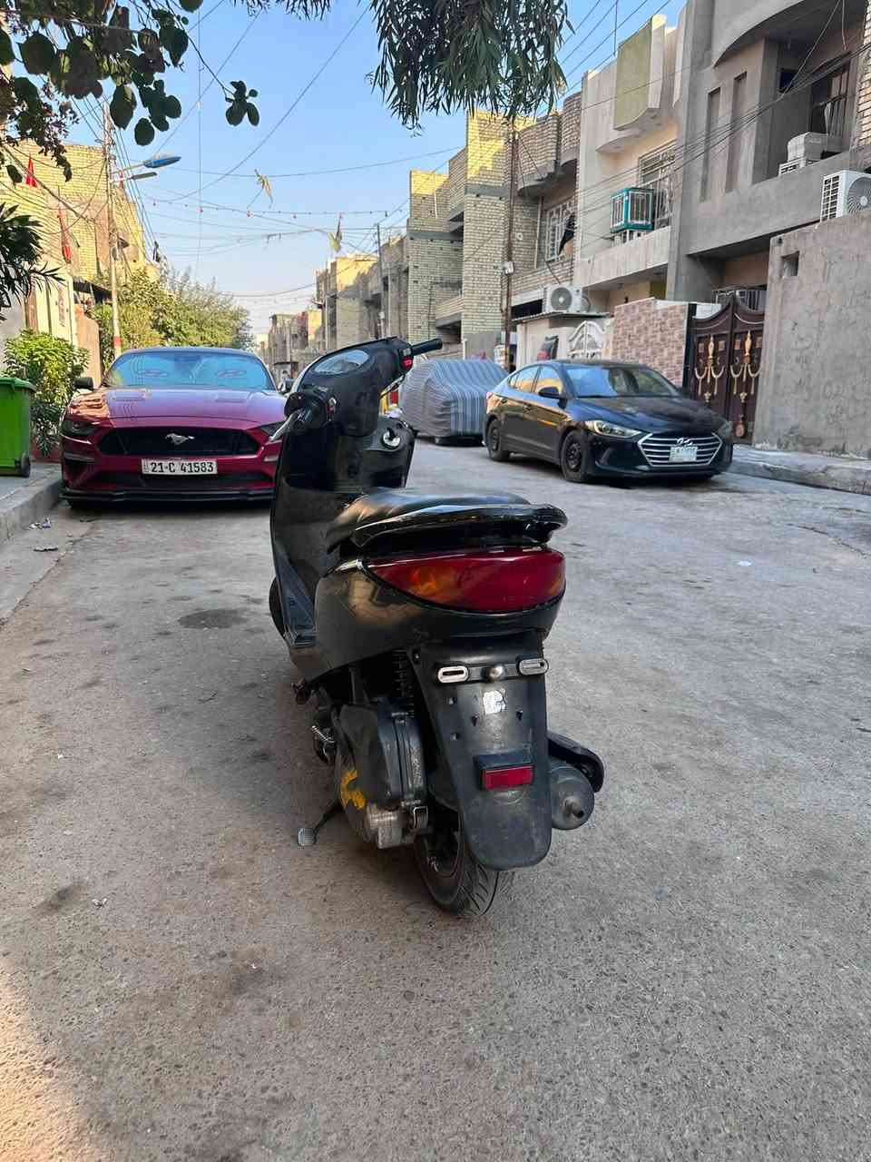 سلام عليكم
دراجة بريز للبيع 

نقصها كابريتر وباتري 

المكينة مكفولة والدراجة نضيفة مثل ما تشوف بالصور

السعر ٤٠٠ الف 
مكاني بغداد البلديات
رقم الهاتف ***********
