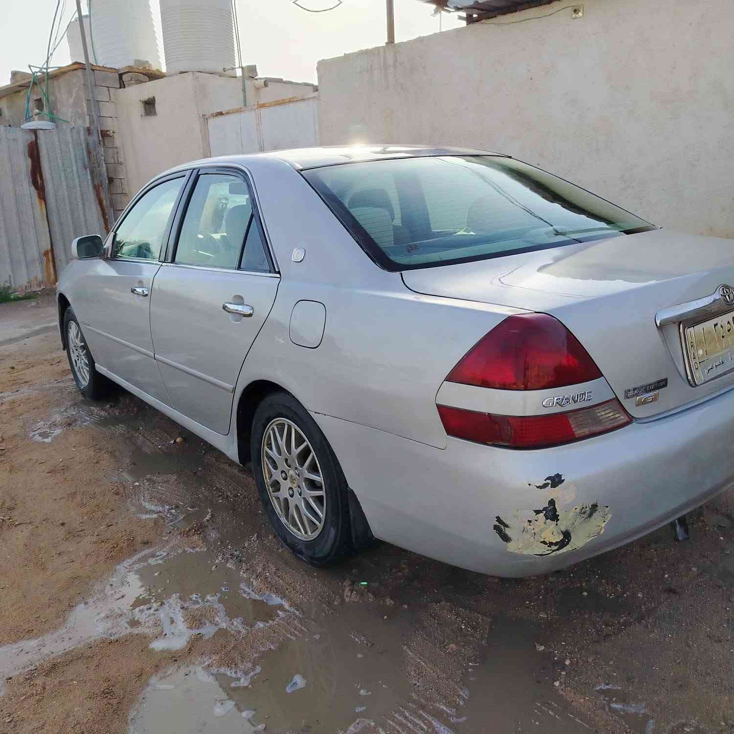 مارك شاهينه للبيع مديل 2000 مكفوله من الكص ونقل وضربه مكينة 3000فيفتي كير تمام ،، حداديه جديده  كهرباء كله شغاله تبريد شغال بس بيه ضعف،،،  سنويه 2027 صاحبه يريد تحويل سعر 42وبيه مجل  عنوان الزبير اني مكلف ب النشر 
***********
