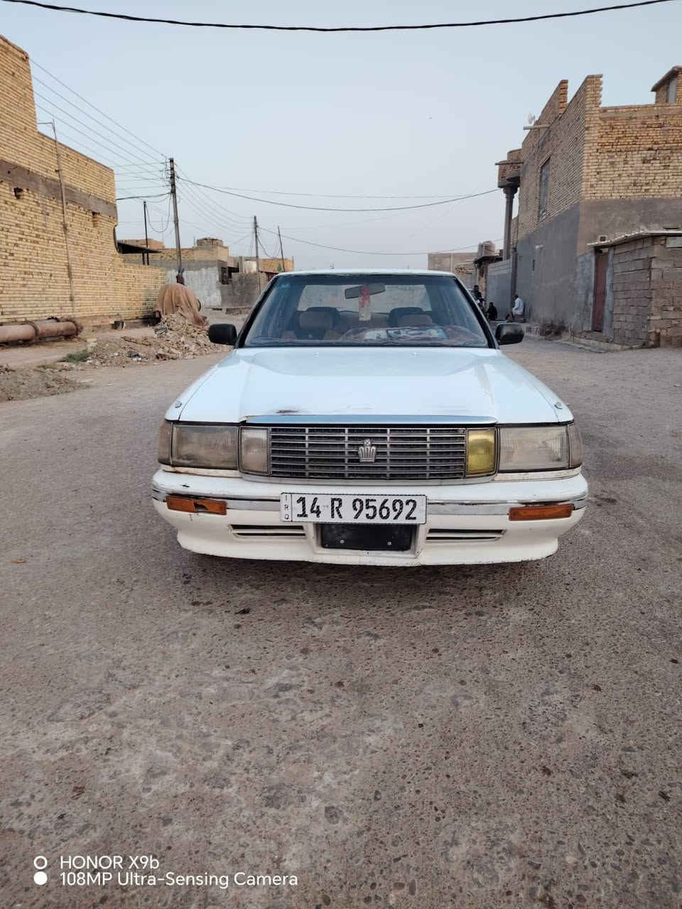 سلام عليكم للبيع أرتوب موديل 92 سياره كفاله من  الكص ونقل مكينه وكير ستوهن مبدلات بعدهن بل جيس حداديه جدد  تخم تاير جدد كهربائيات كله شغاله تبريد عوزه غاز شرط سنويه 2031 مشروع وطني سعر 29 وبيه مجال مكاني ميسان العماره رقم الهاتف ***********
