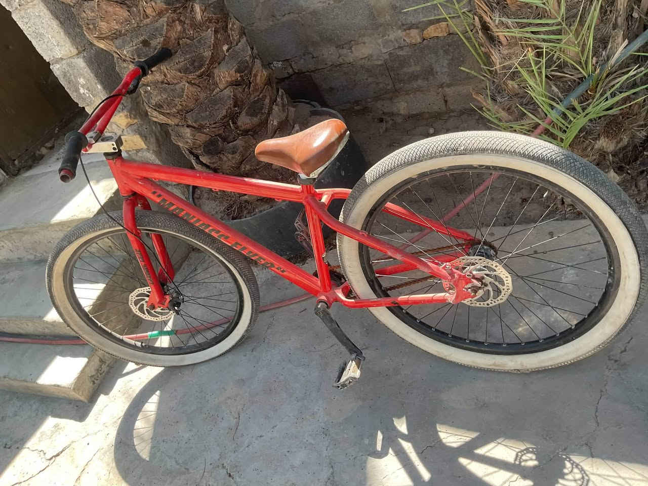 بايسكل BMX
السعر : 130 وقابل للتفاوض 
المكان : بغداد
واتساب : ***********
