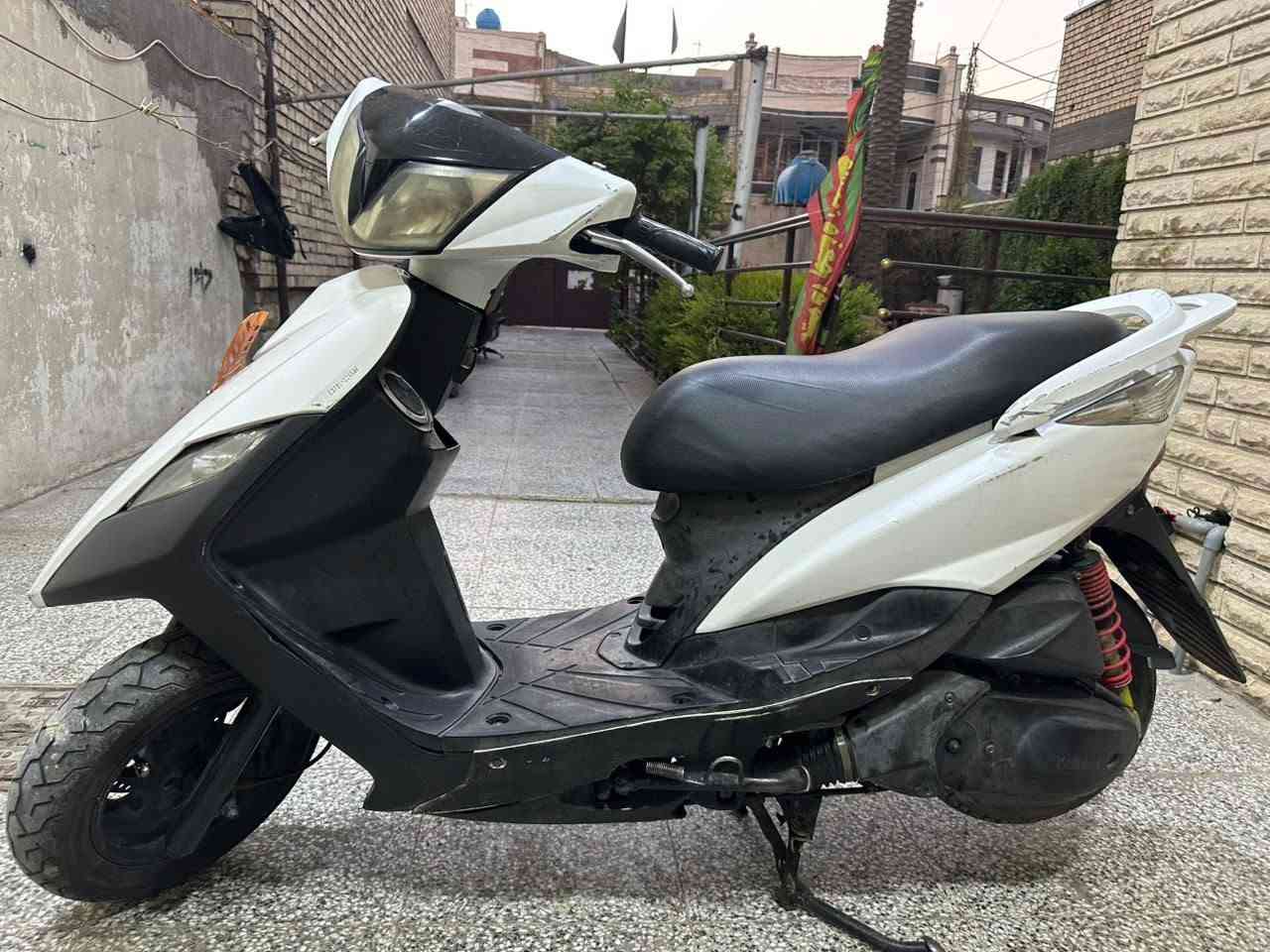 السلام عليكم
للبيع ماكس ثعلب 140

عنوان بغداد البلديات

السعر 600 وبيها مجال 

واتساب ***********
